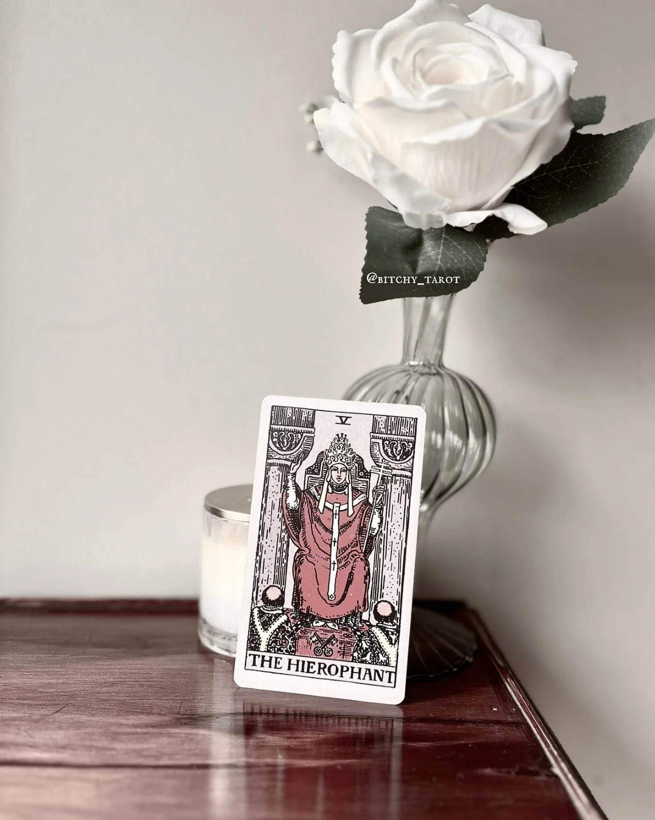 Some rules are in place because they work, other rules are outdated and need to be broken 👀 

#thehierophant #tarot #messageoftheday
