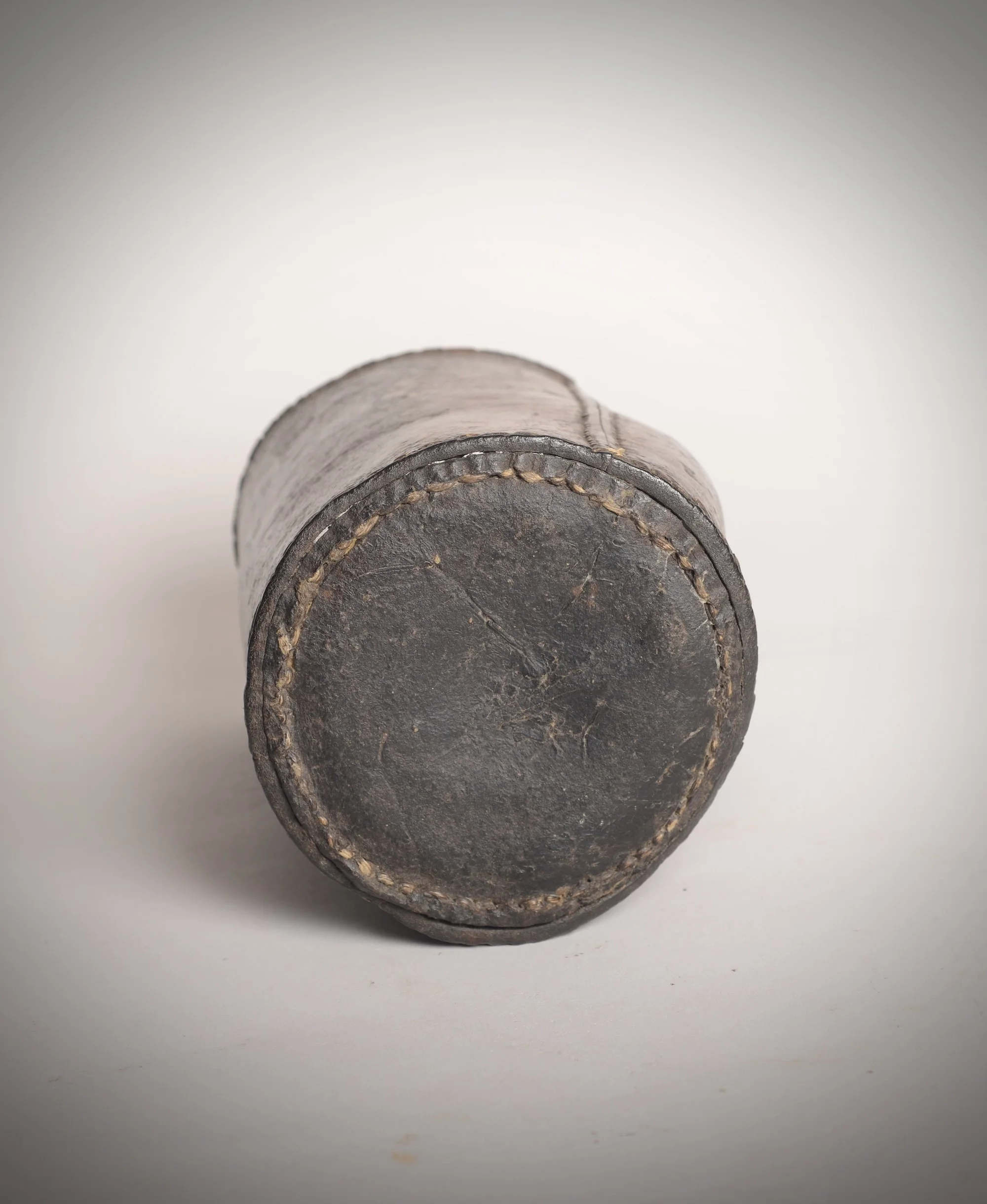 leather bottlejack d.jpeg