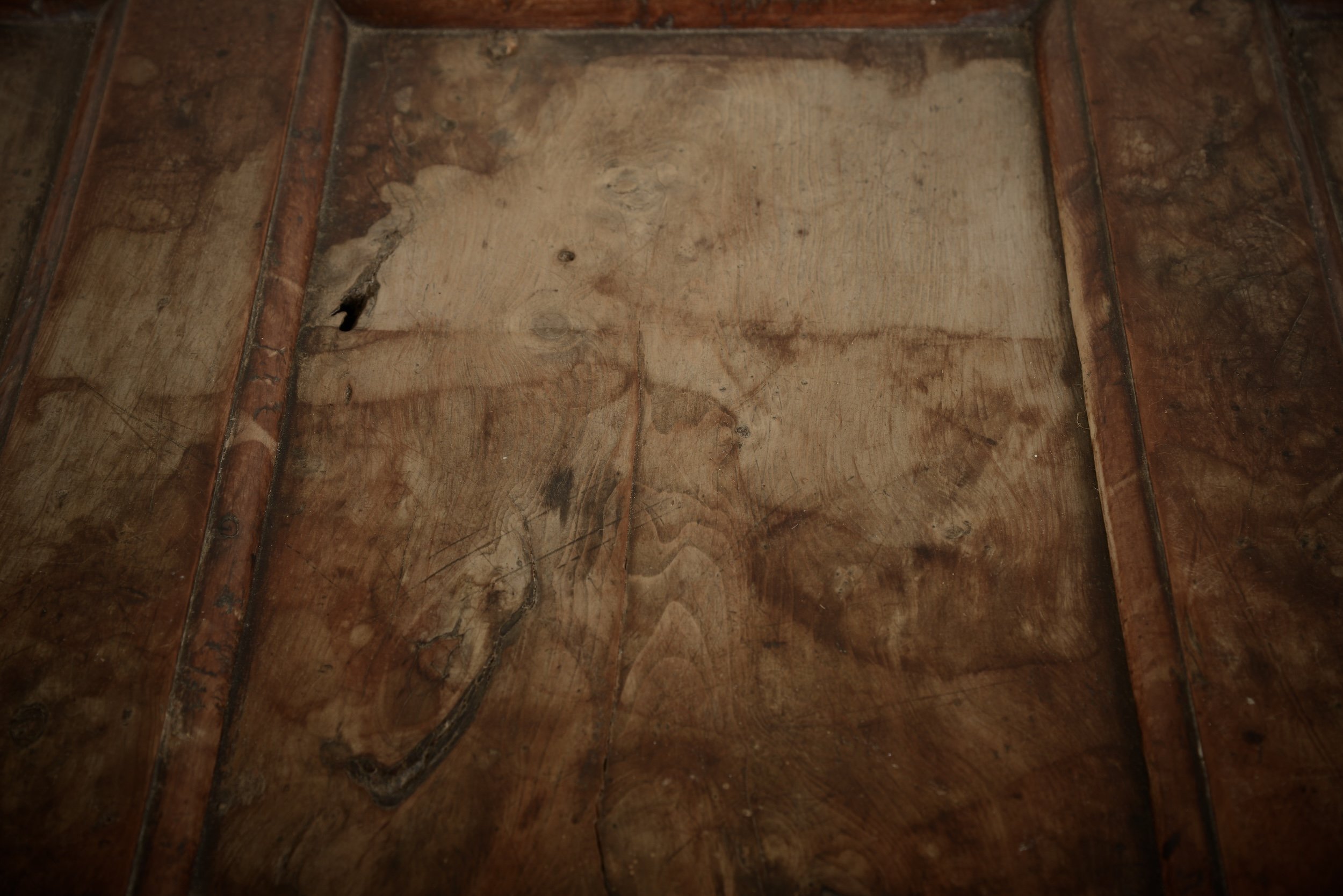 yew chest e.jpeg