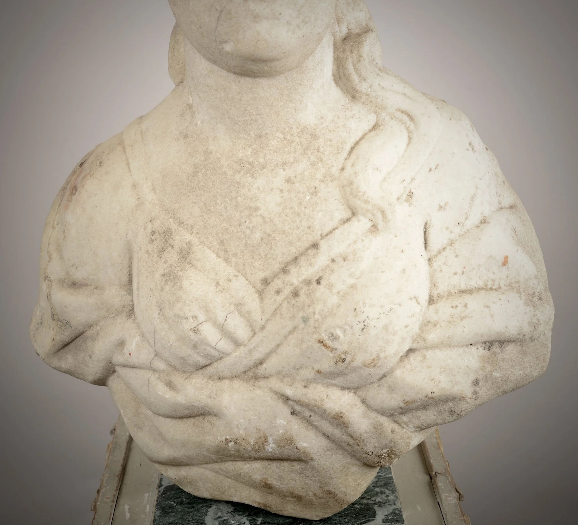 17th marble bust b.jpeg