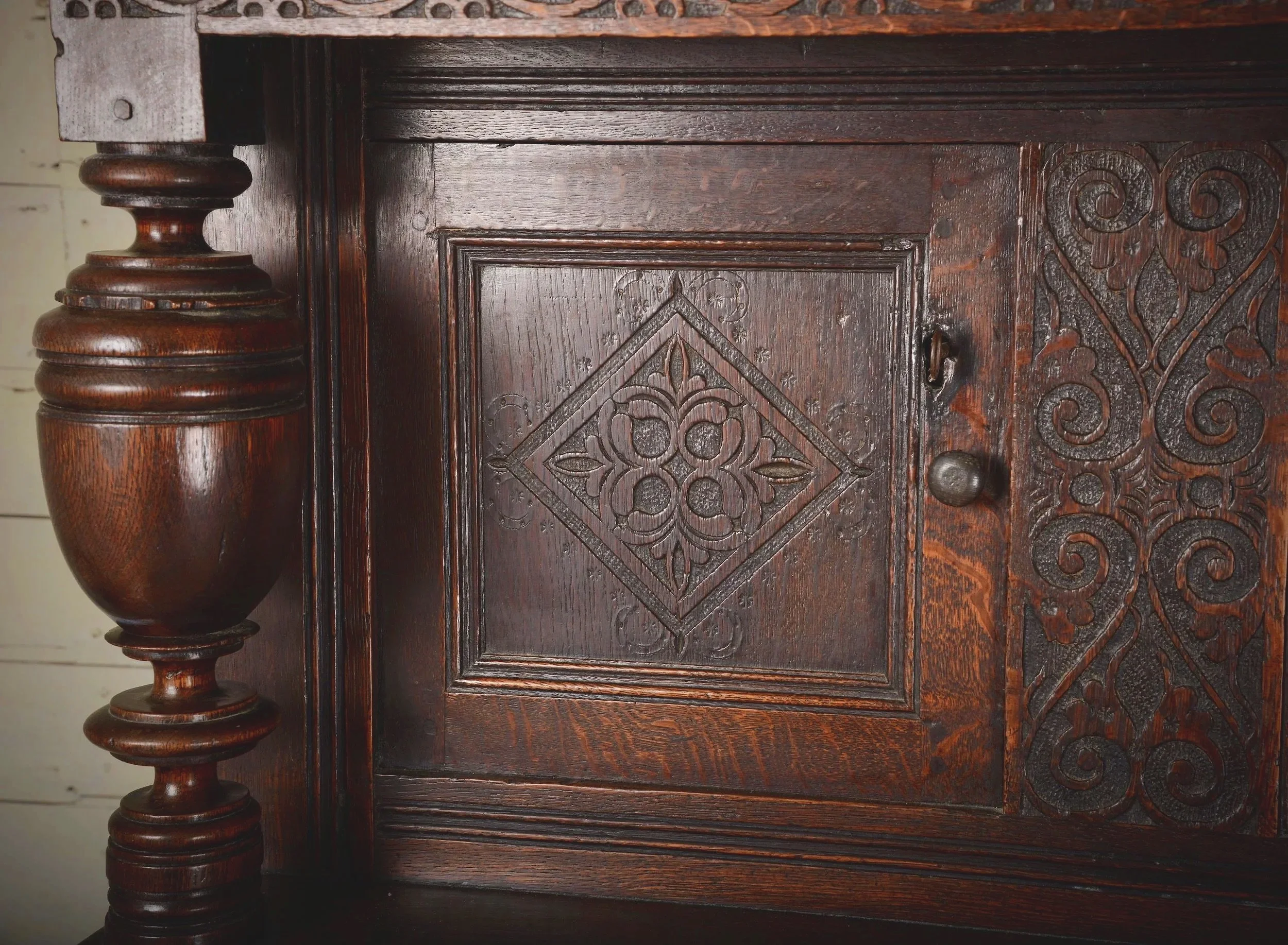 Durham+court+cupboard+3.jpg