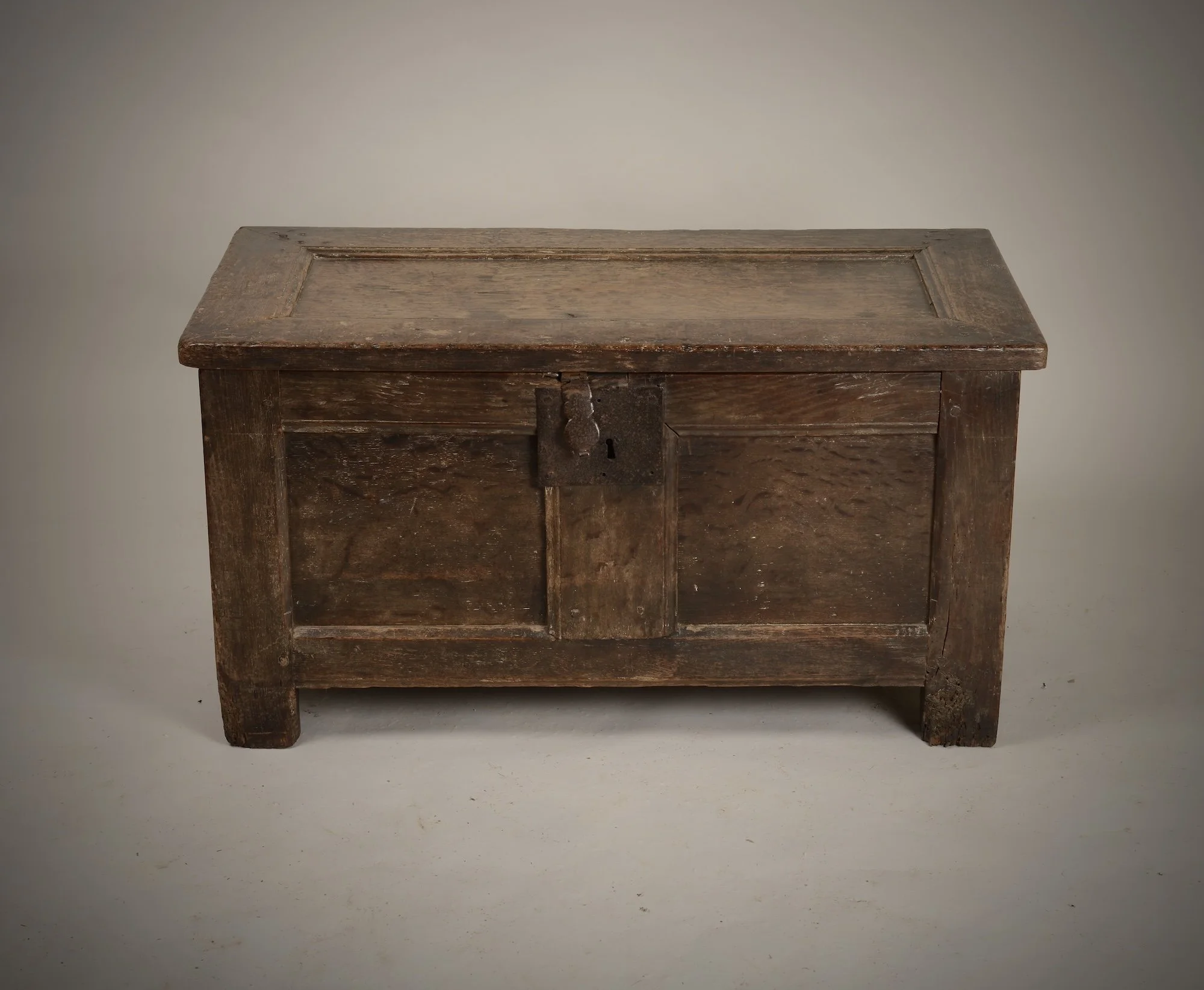 C16th chest e.jpeg