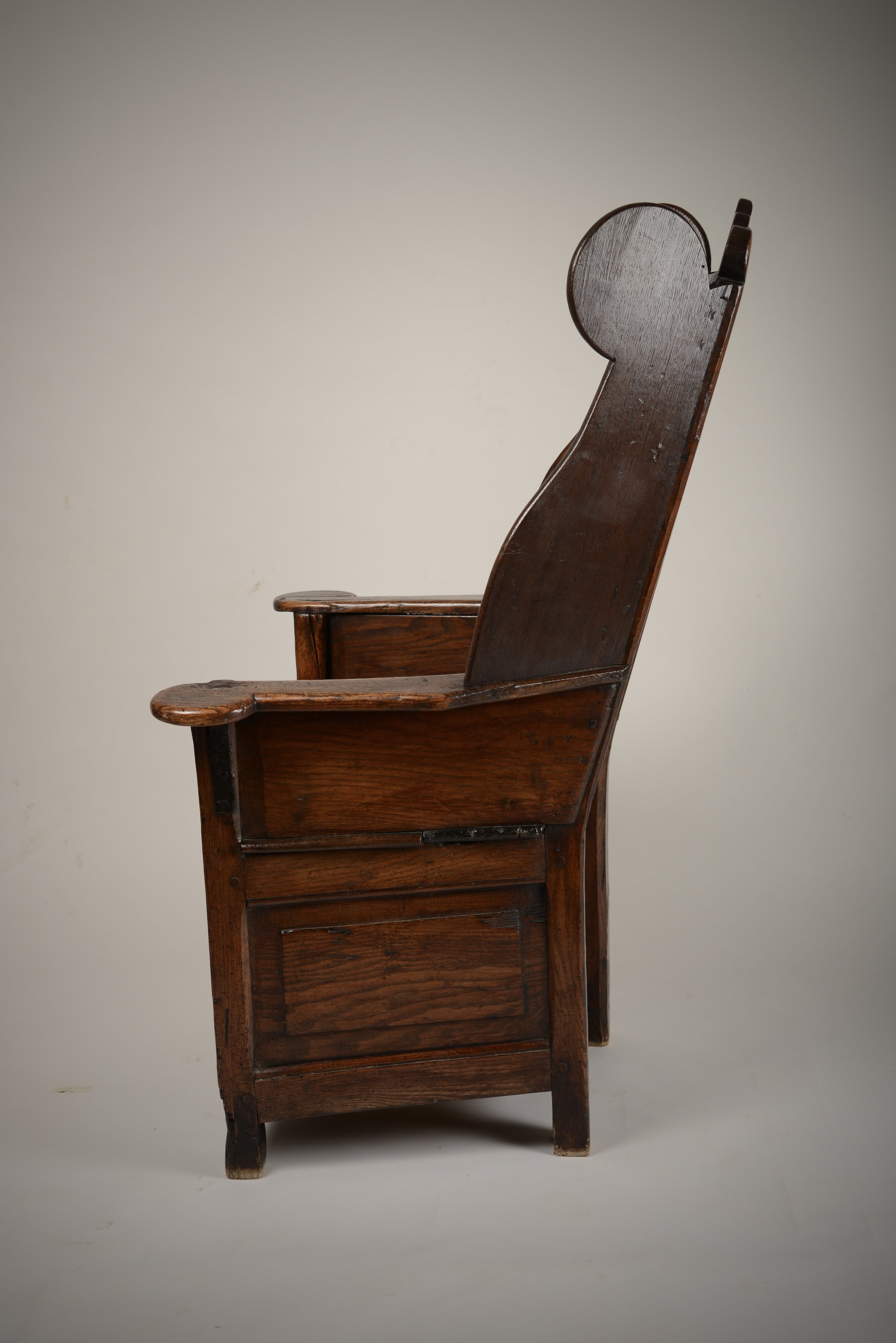 welsh lambing chair d.jpeg