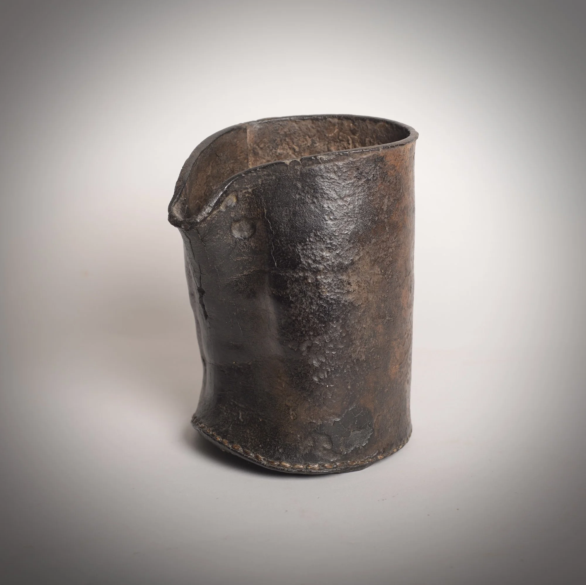 leather bottlejack.jpeg