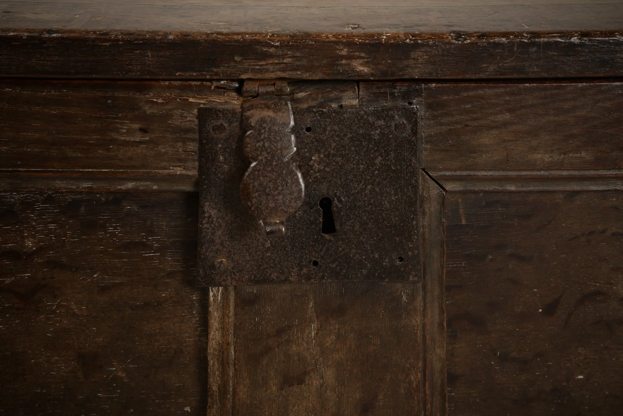 C16th chest.jpeg