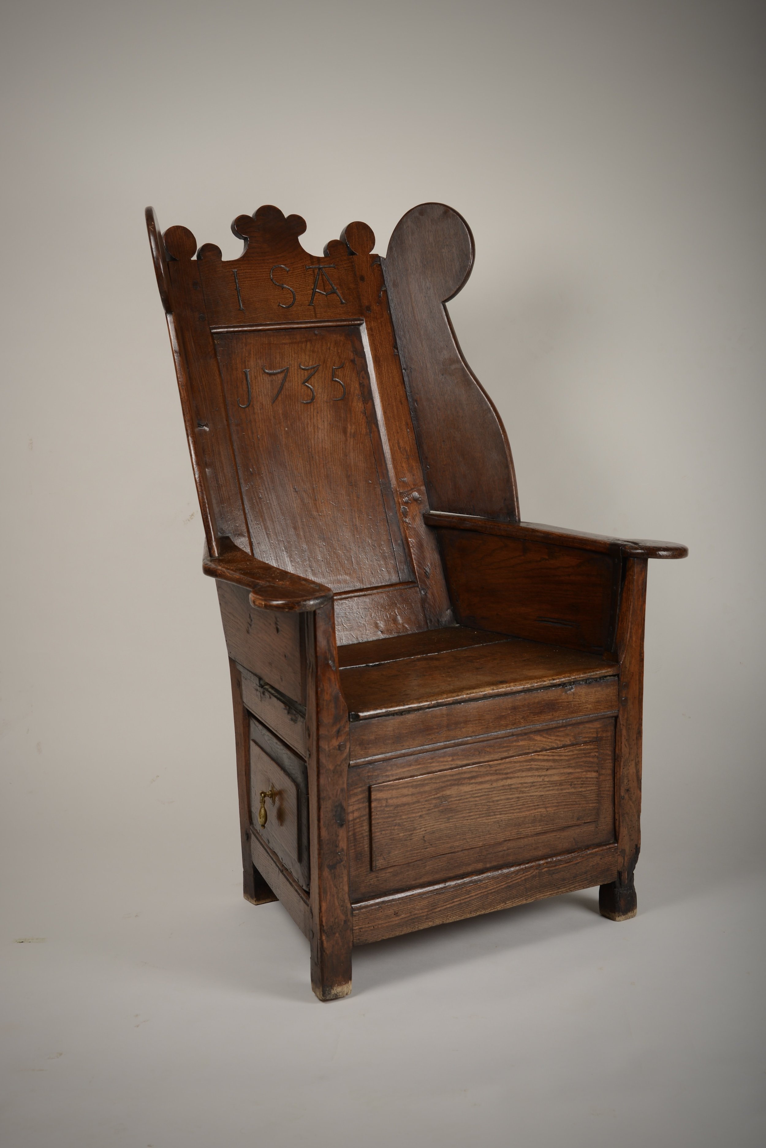 welsh lambing chair.jpeg
