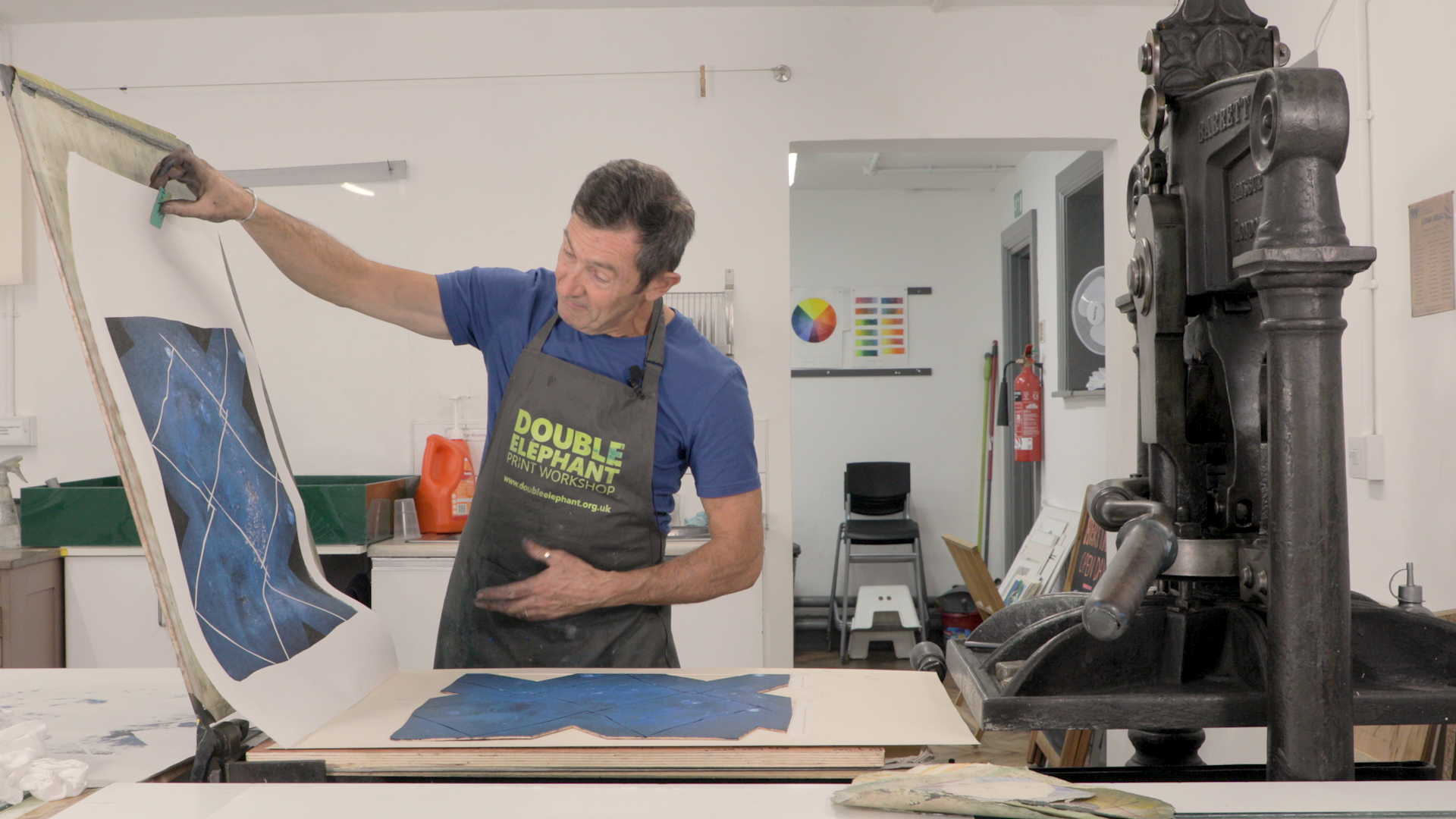 A spontaneous approach to printmaking with Simon Ripley — Double ...