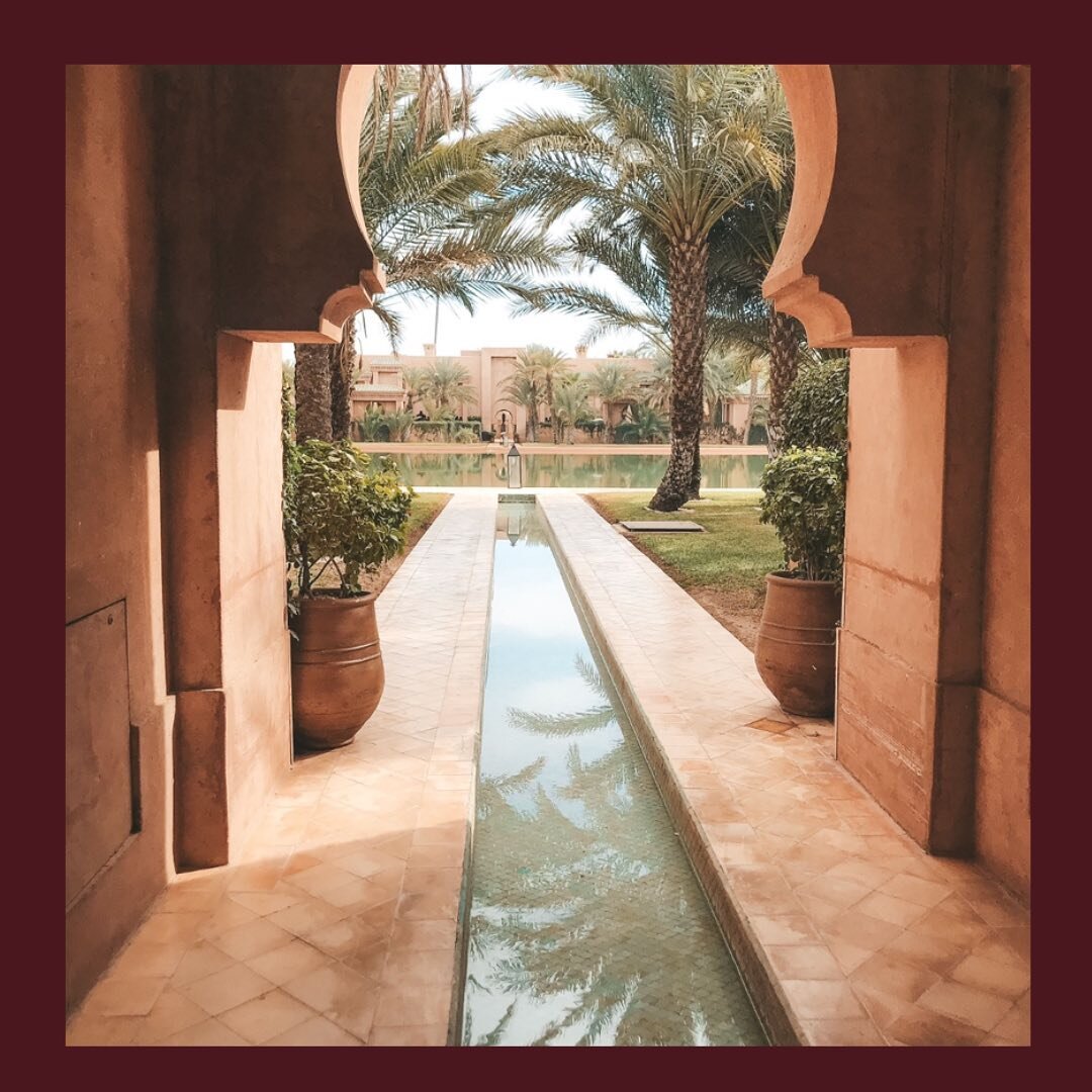 Traditions well kept in the imperial &lsquo;red city&rsquo; of Morocco. The variety of citrus, olives, argan, and palm trees, embroidering the city's red terracotta buildings, the Arabic scents, and French accents. The shy yet elegant cigarette smoke