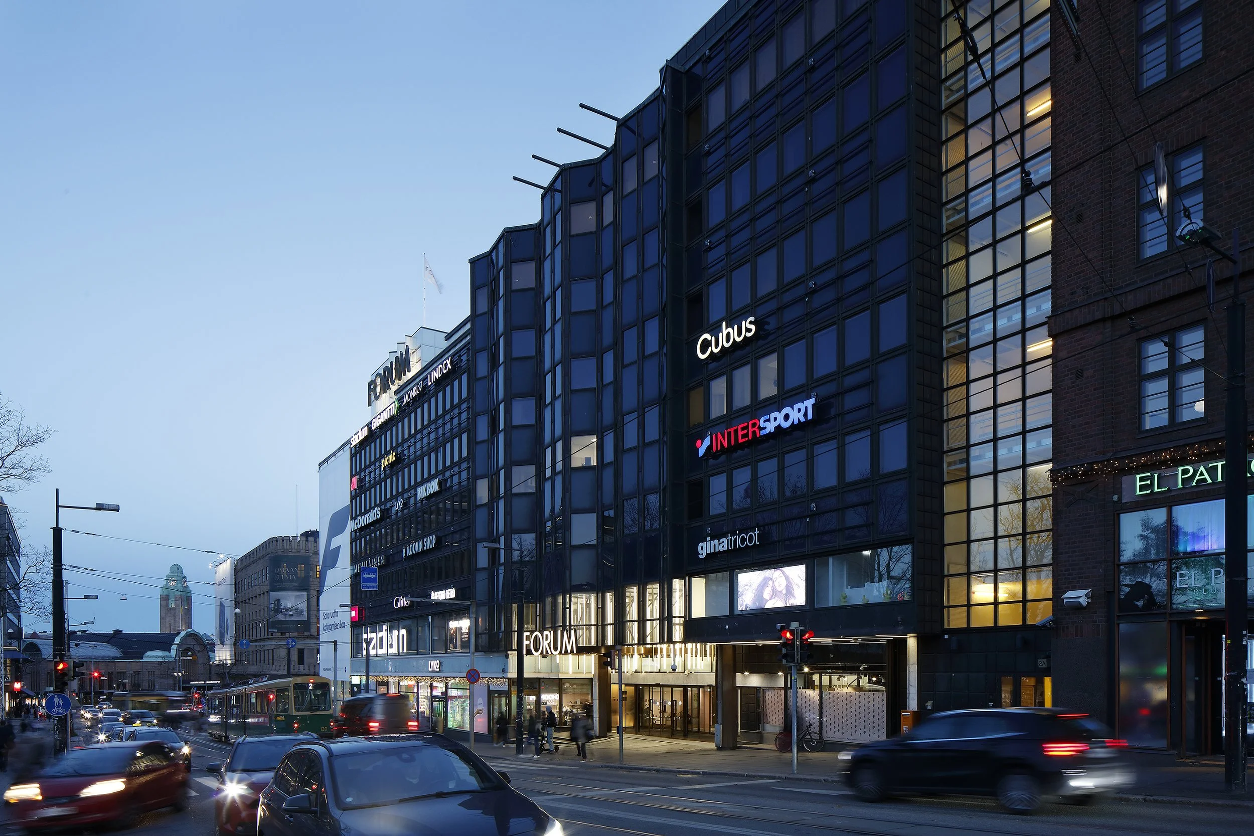 Forum kauppakeskus sisäänkäynnit