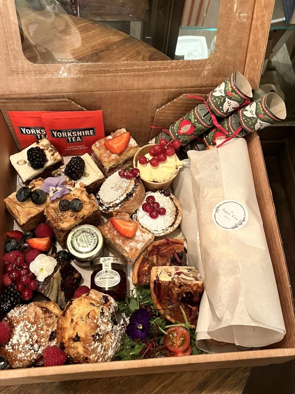 Takeaway Christmas Afternoon Tea for Two