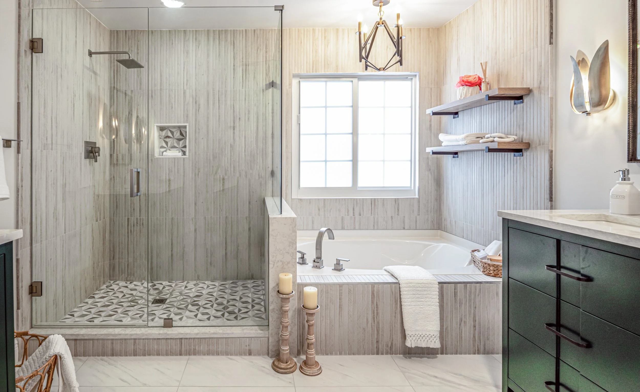 A LUXURY WEST PALM BEACH BATH