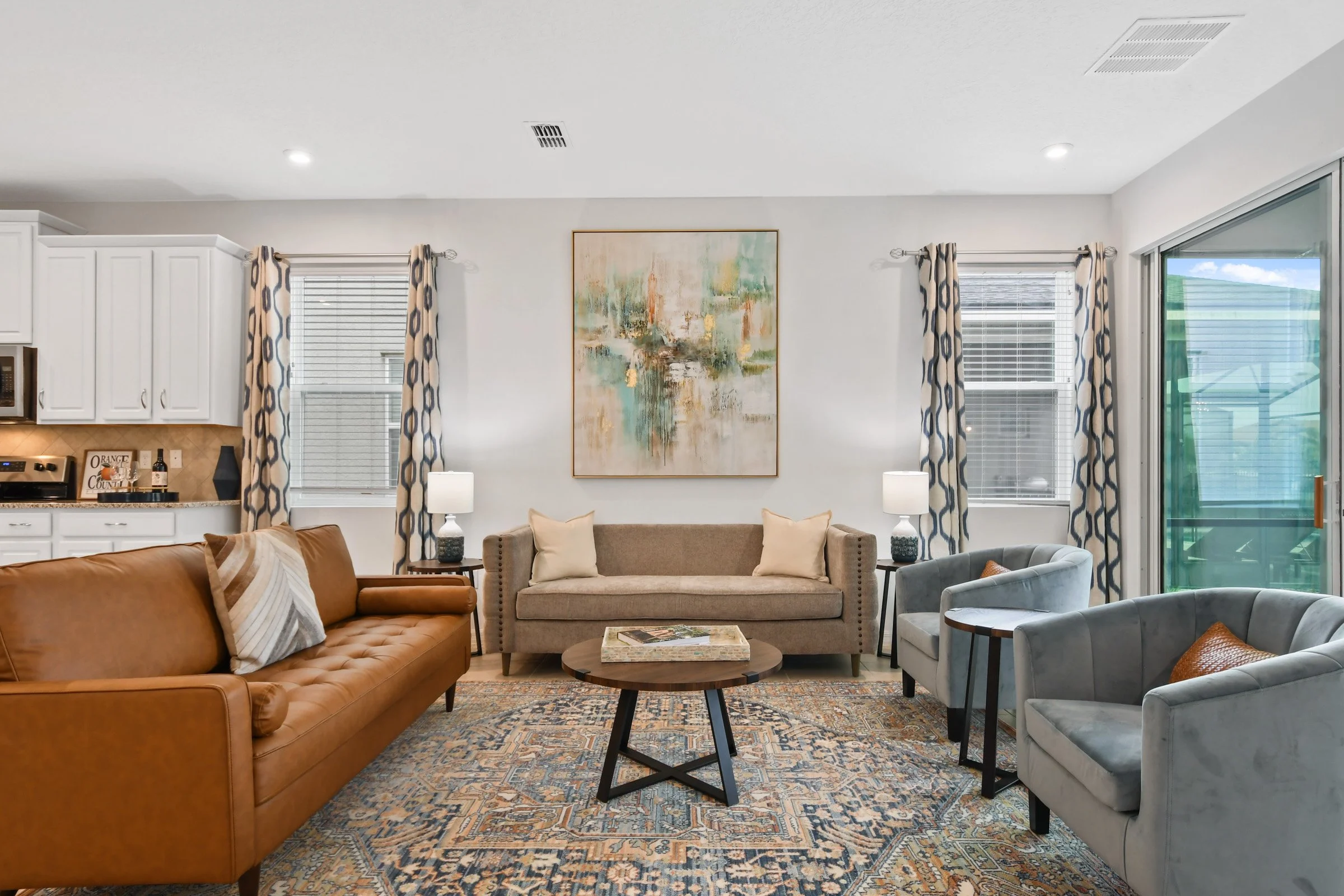 MID-CENTURY ELEGANCE