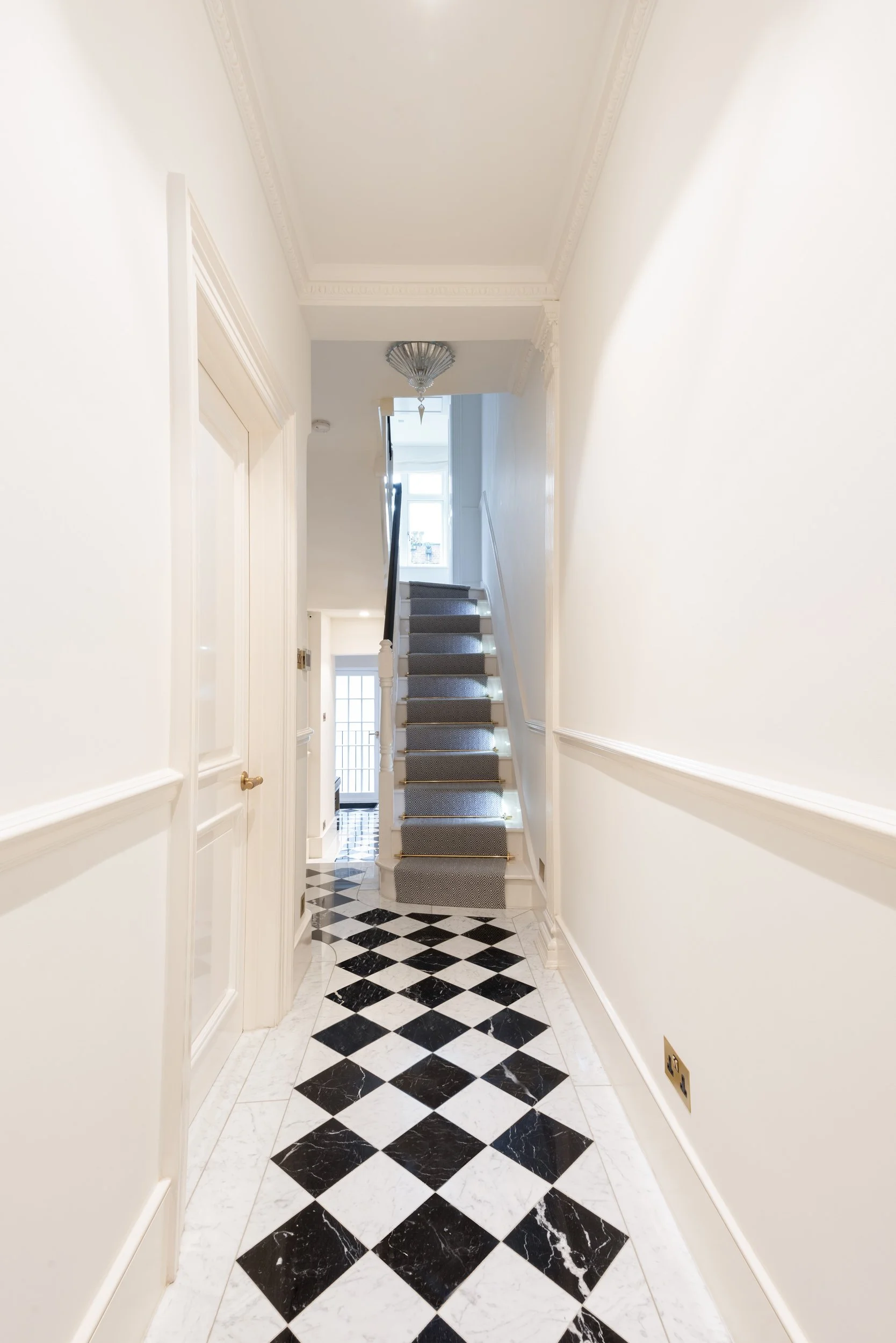 Fede-Knightsbridge-LowRes-2.jpg