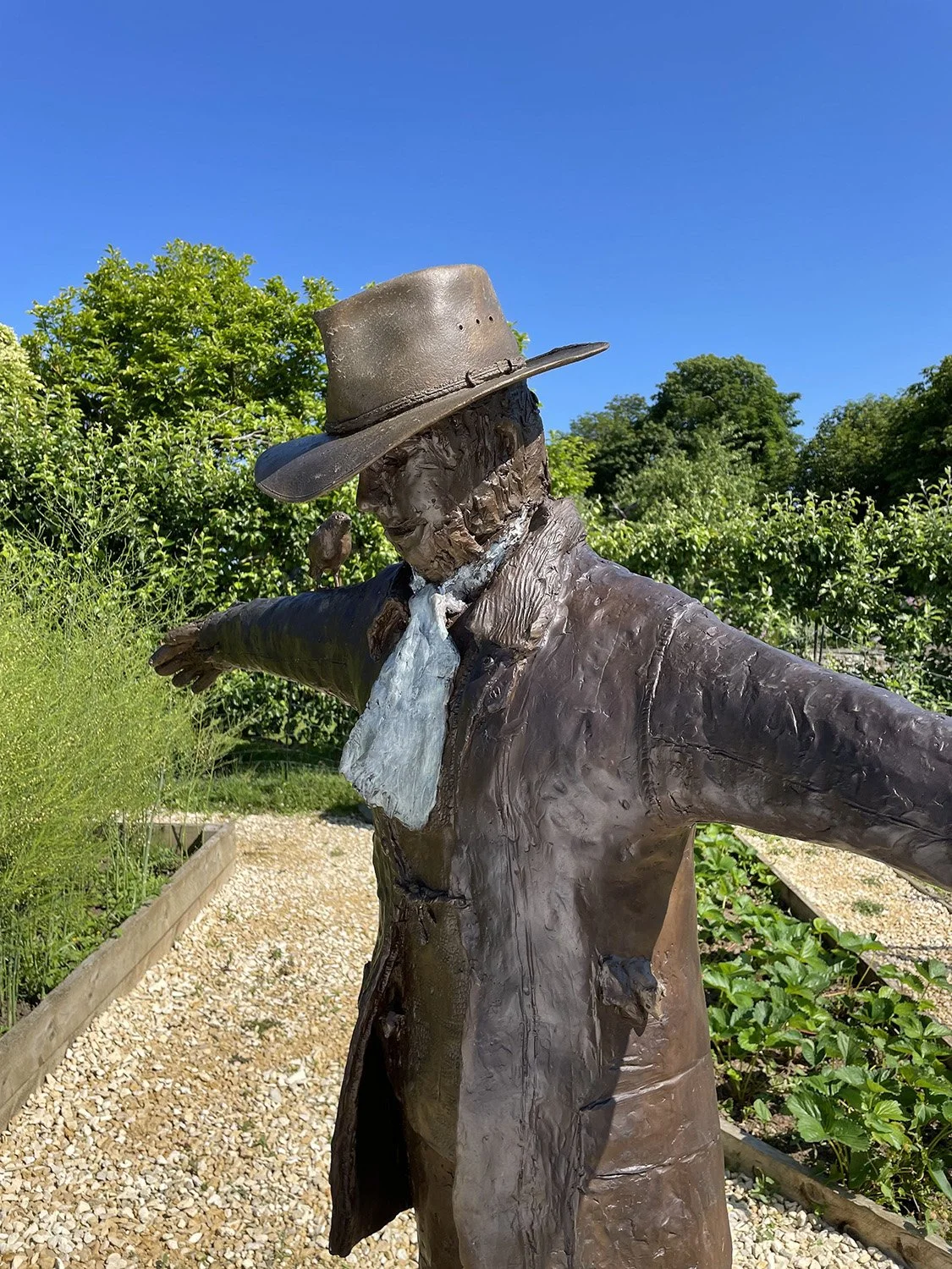 bronze-sculpture-scarecrow-iv-03.jpg