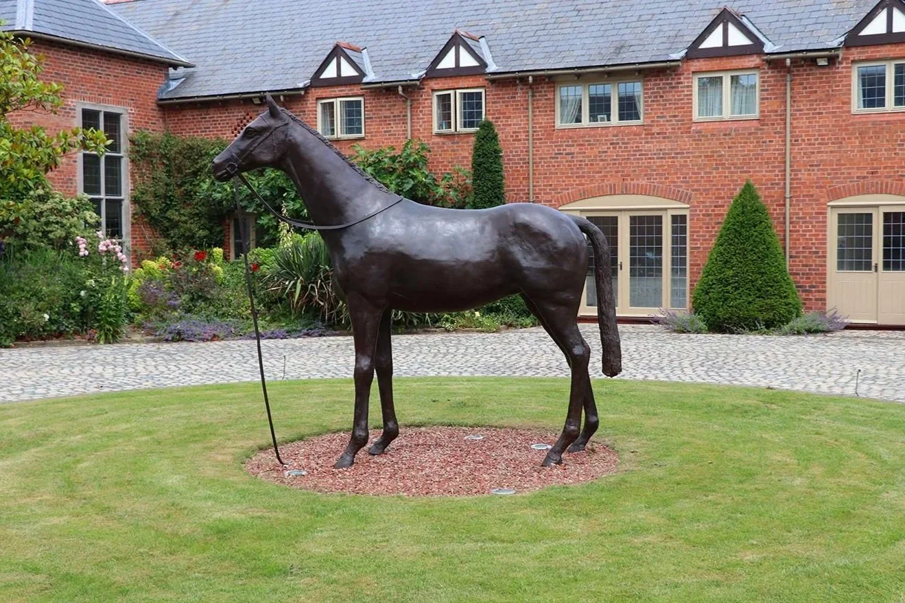 life-size-horse-standing-02.jpg