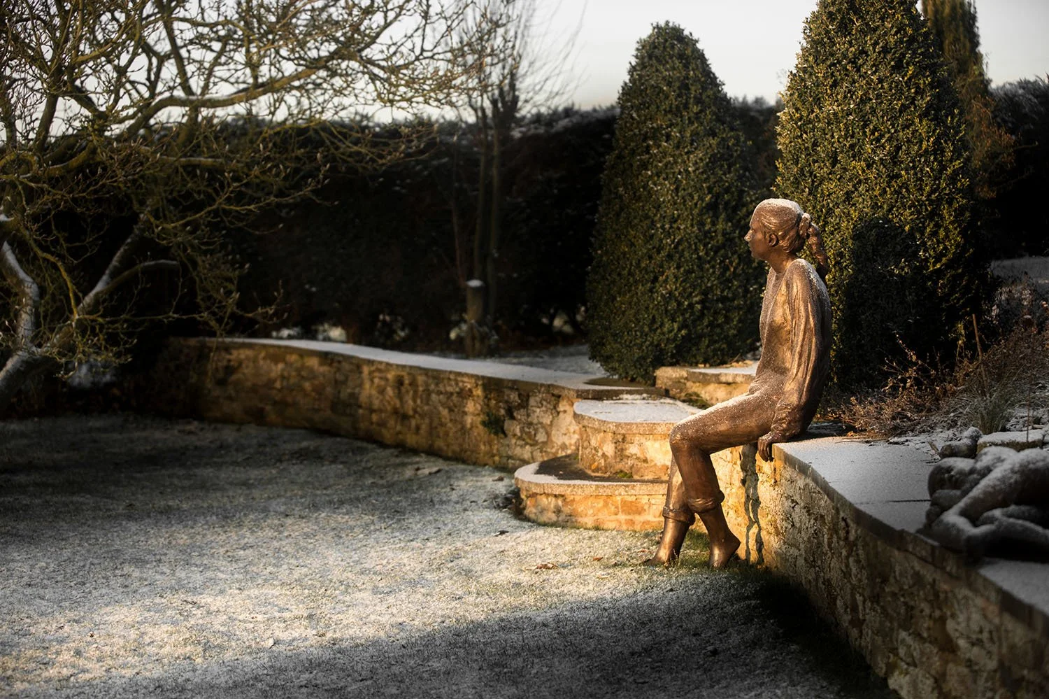 bronze-sculpture-girl-leaning-v5.jpg
