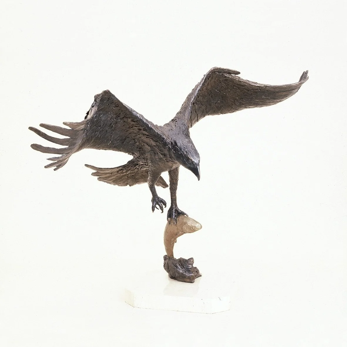 osprey-bronze-sculpture-v01.jpg