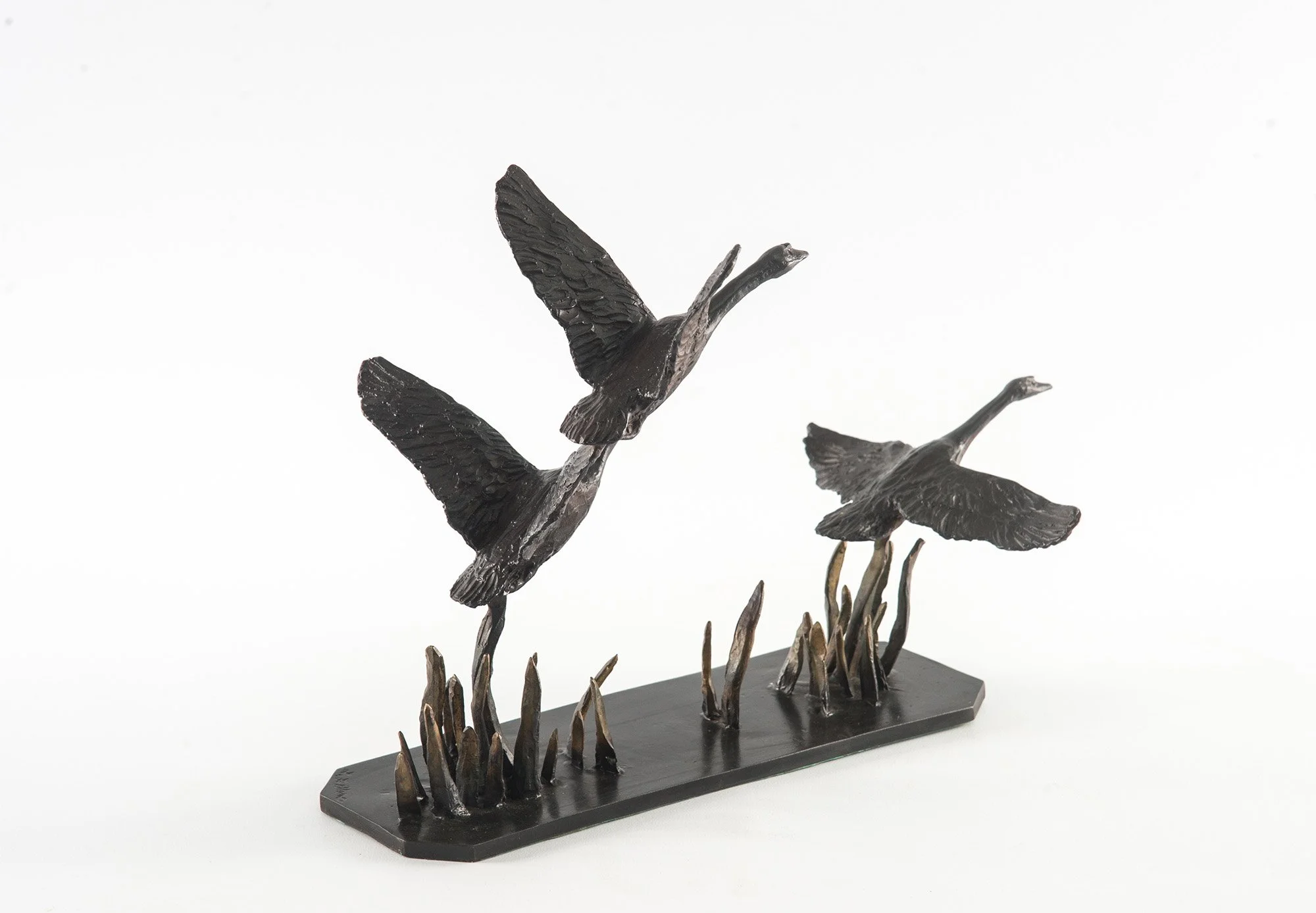 swans-in-flight-study-3-birds-sculpture-04.jpg