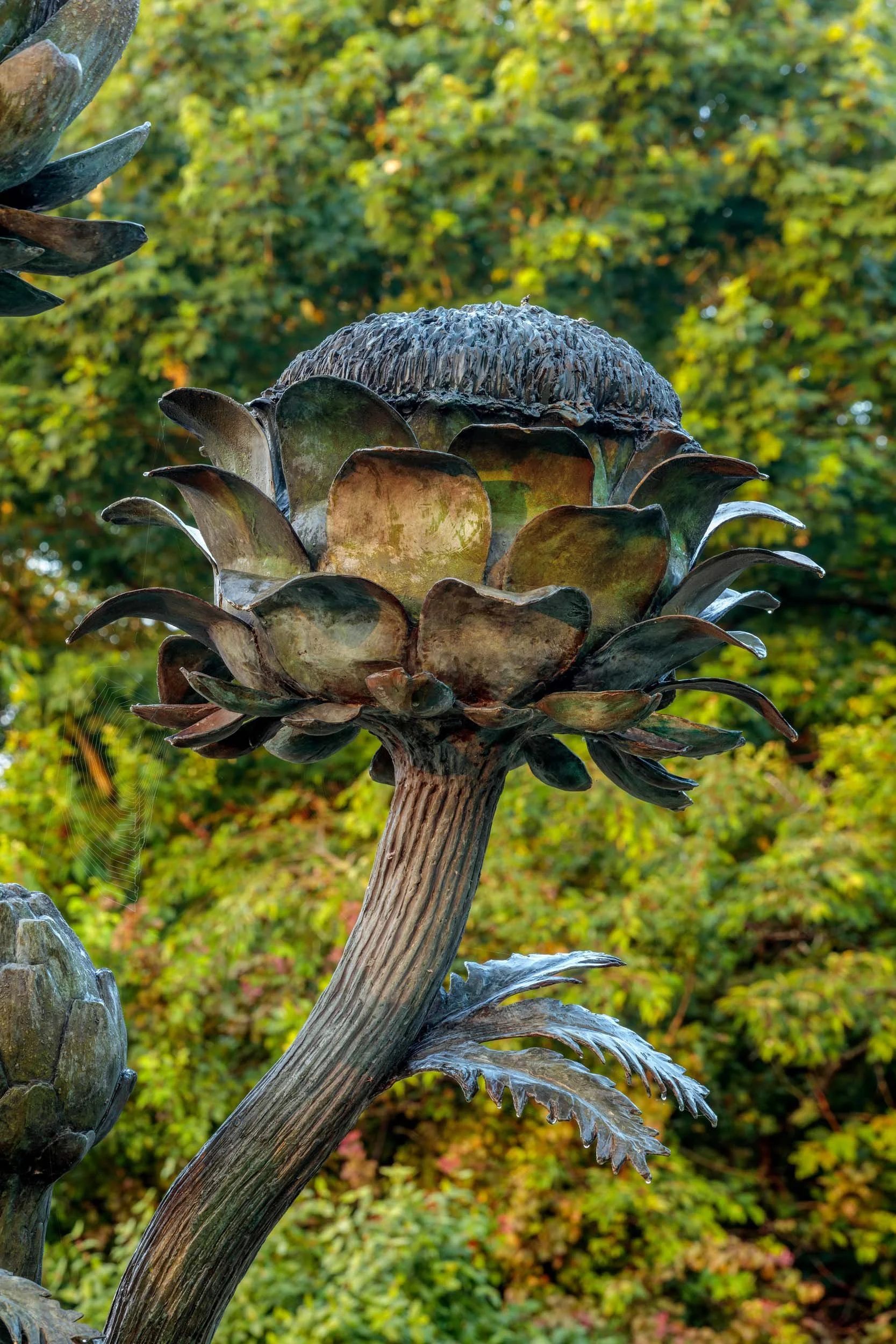big-artichoke-sculptue-globe.jpg