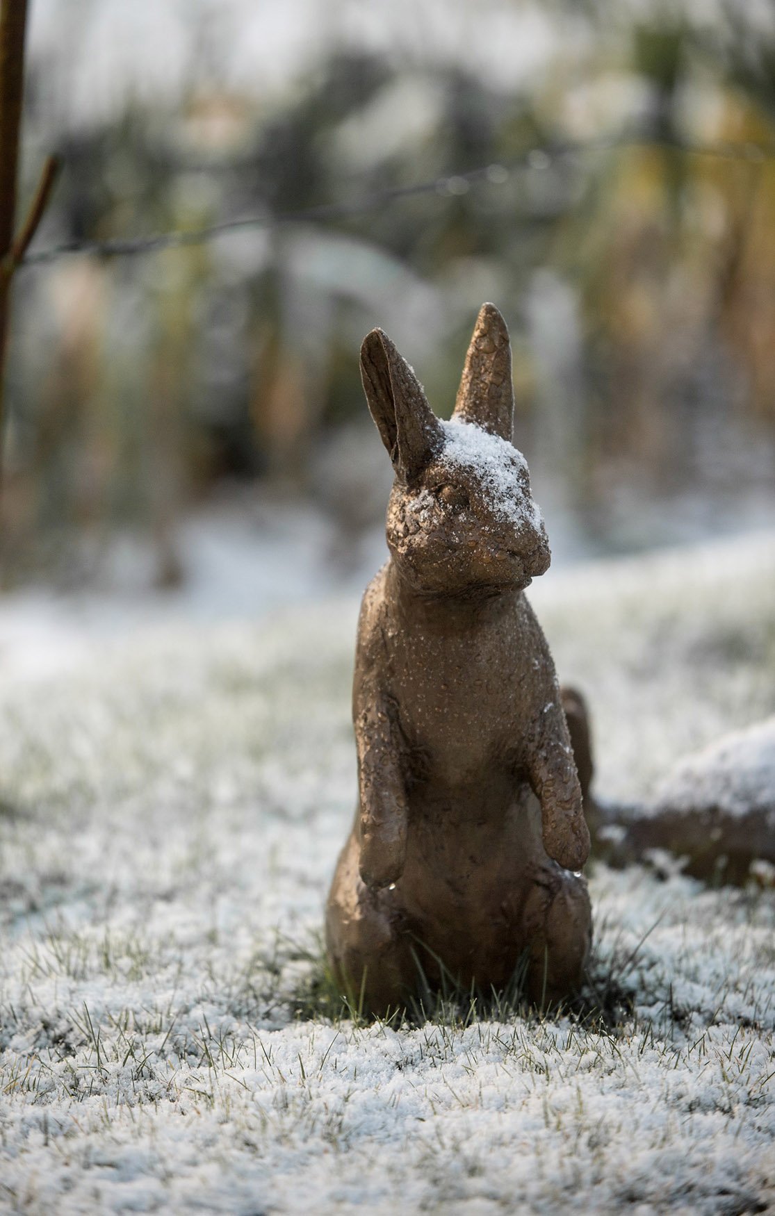 bronze-sculpture-rabbits-02.jpg