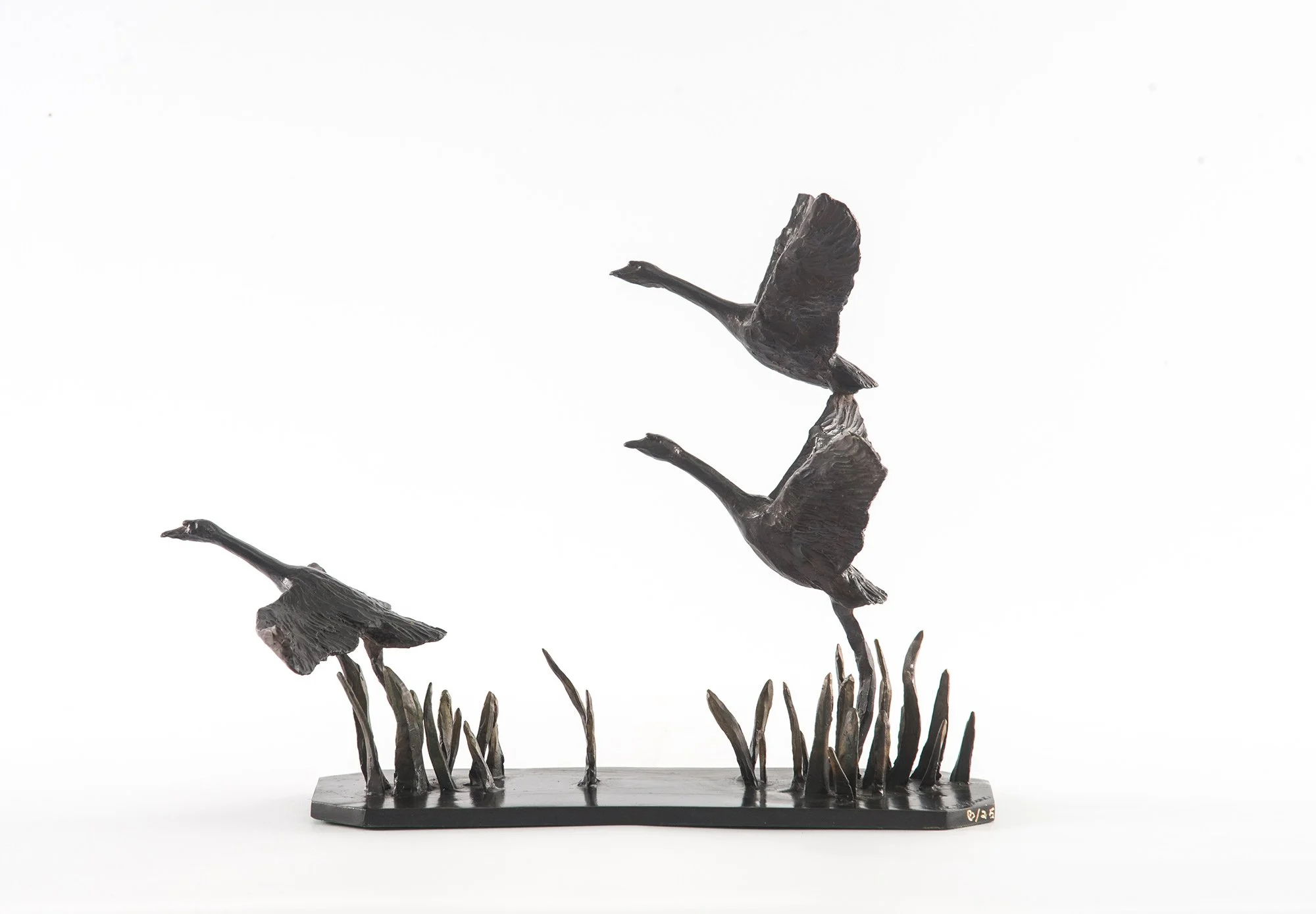swans-in-flight-study-3-birds-sculpture-01.jpg