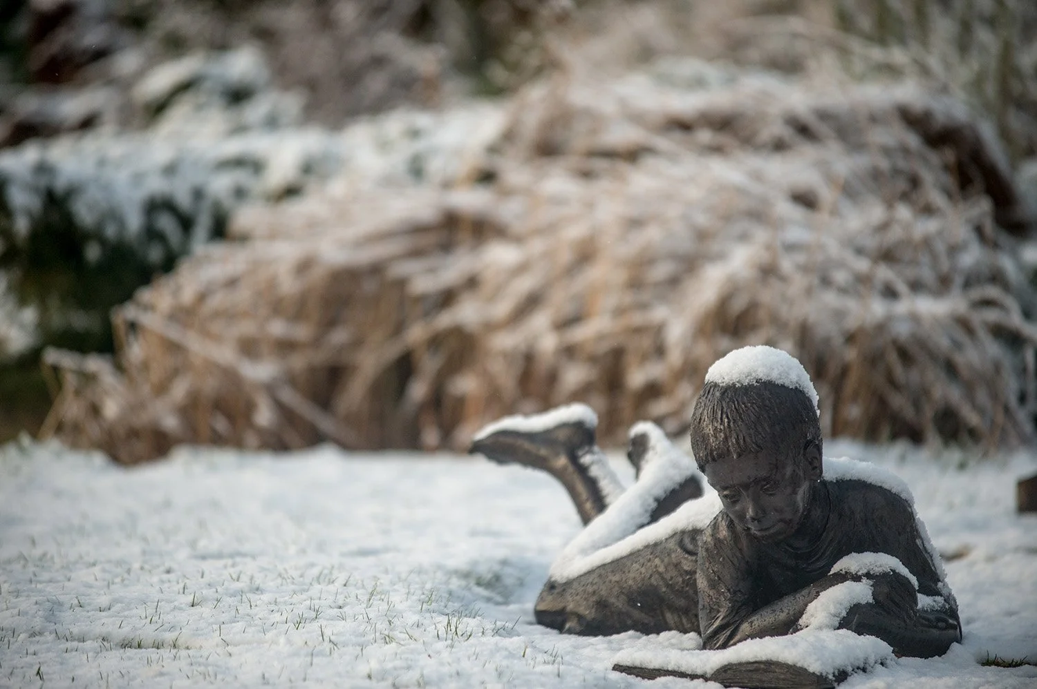 bronze-sculpture-boy-reading-v5.jpg