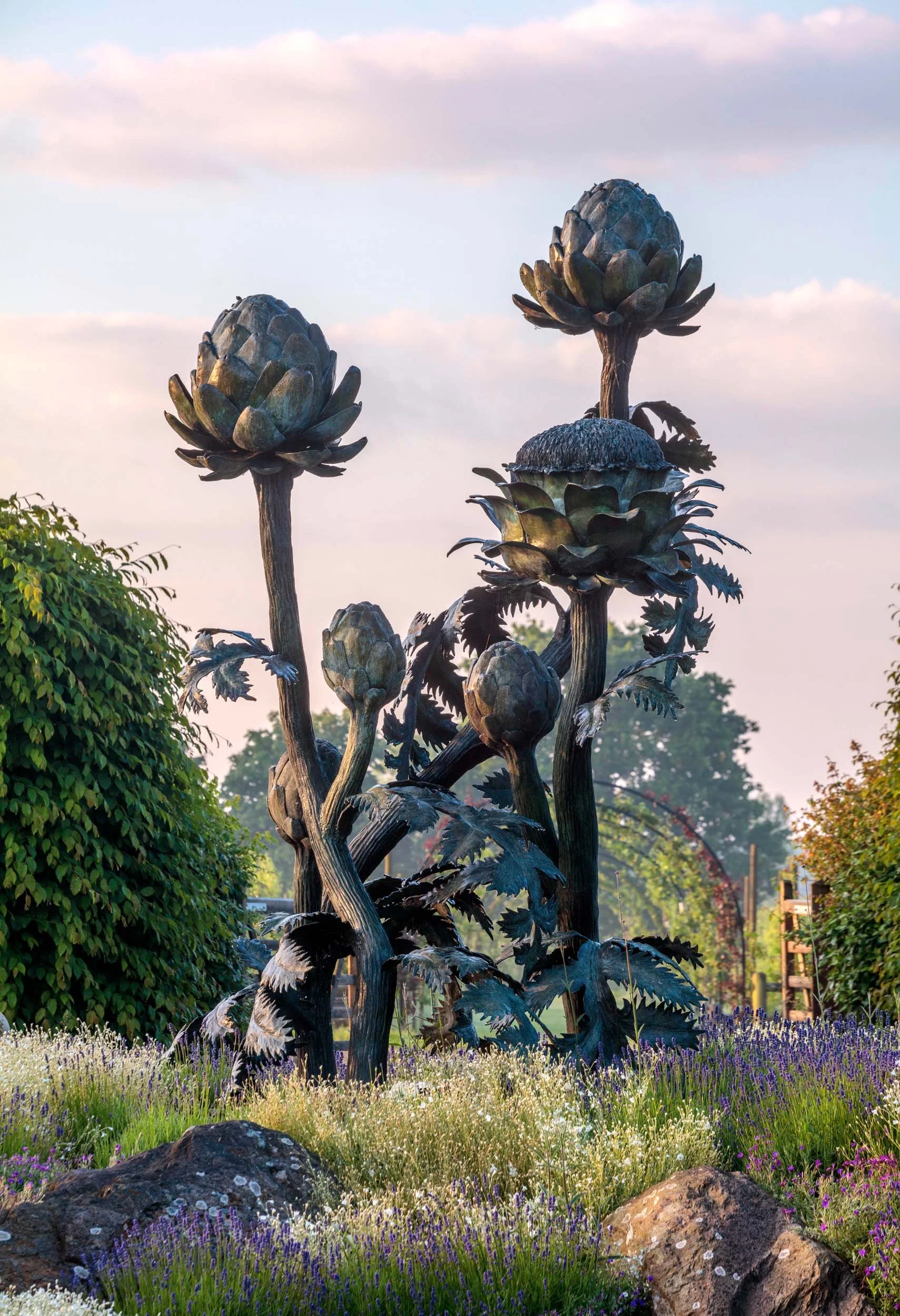 le-manoir-sculpture-artichoke.jpg