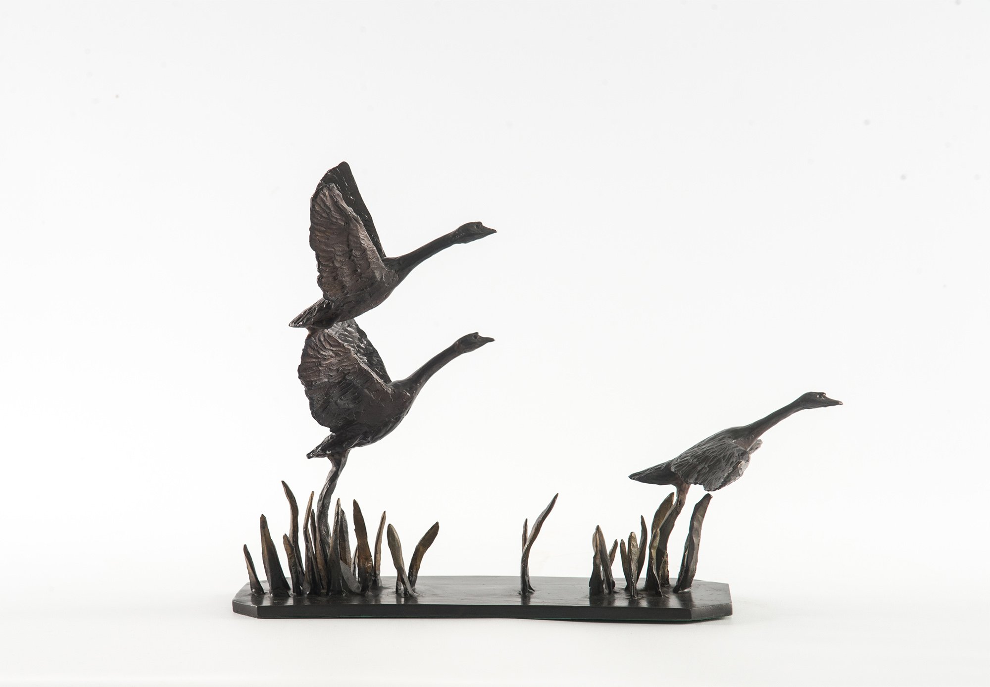 swans-in-flight-study-3-birds-sculpture-02.jpg