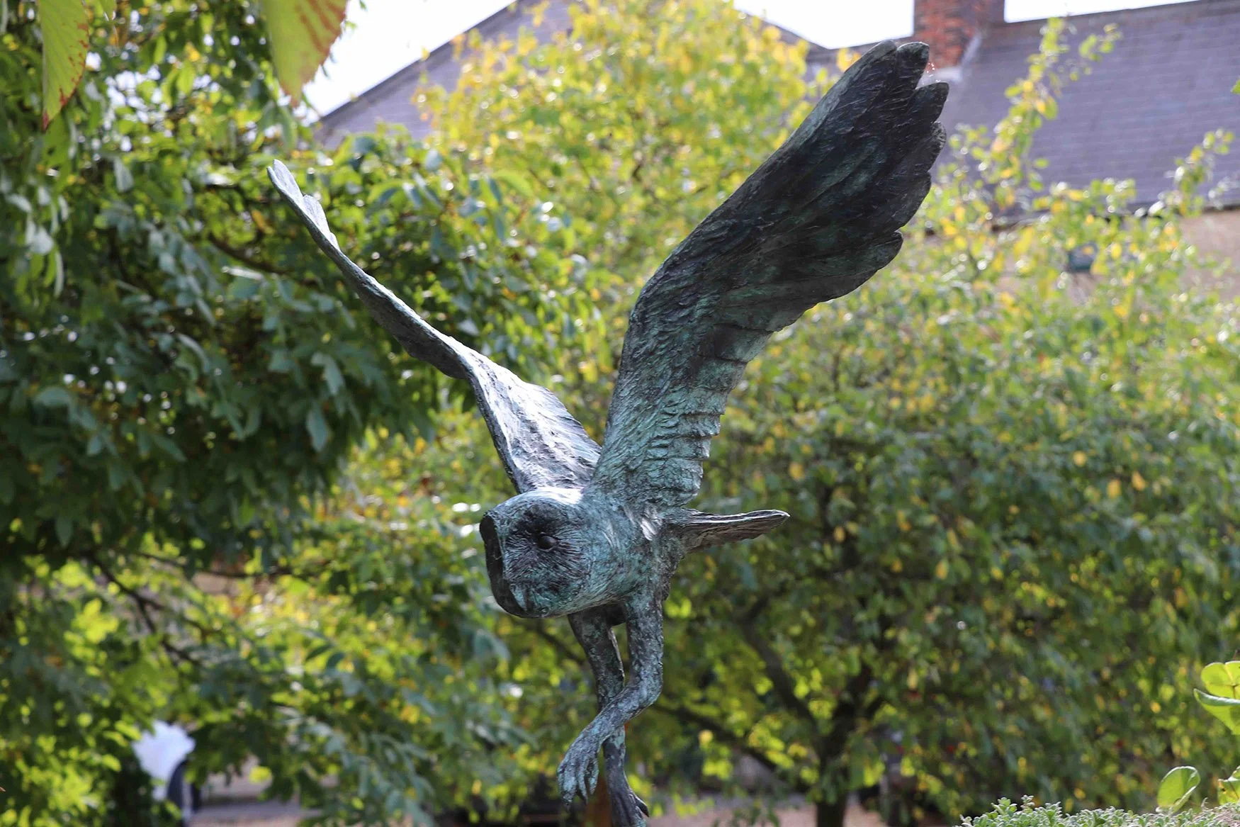 barn-owl-in-flight-bronze-sculpture-v03.jpg