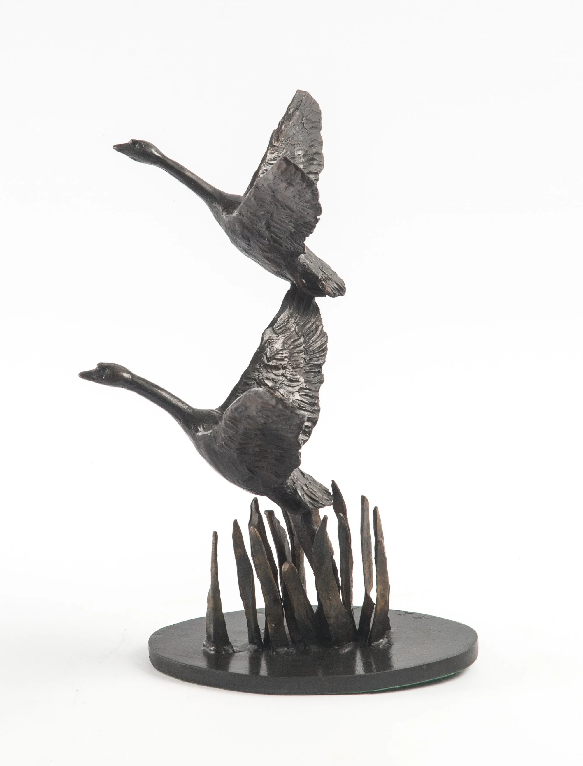 swans-in-flight-study-2-birds-sculpture-01.jpg