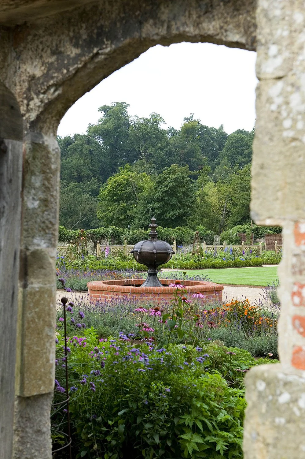 Tudor Fountain with Wild Boar Motif
