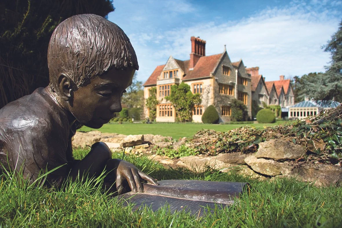 JHD 349 QS Boy reading 1_LR.jpg