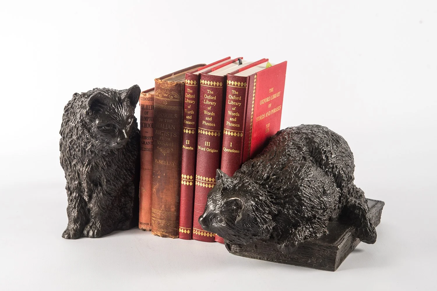 bronze-sculpture-cat-bookends-v3.jpg