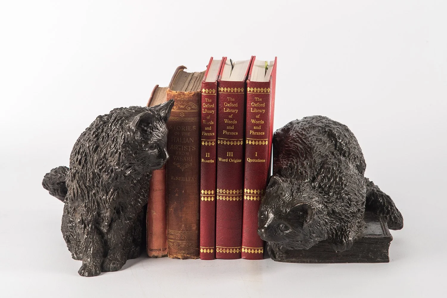 bronze-sculpture-cat-bookends-v1.jpg