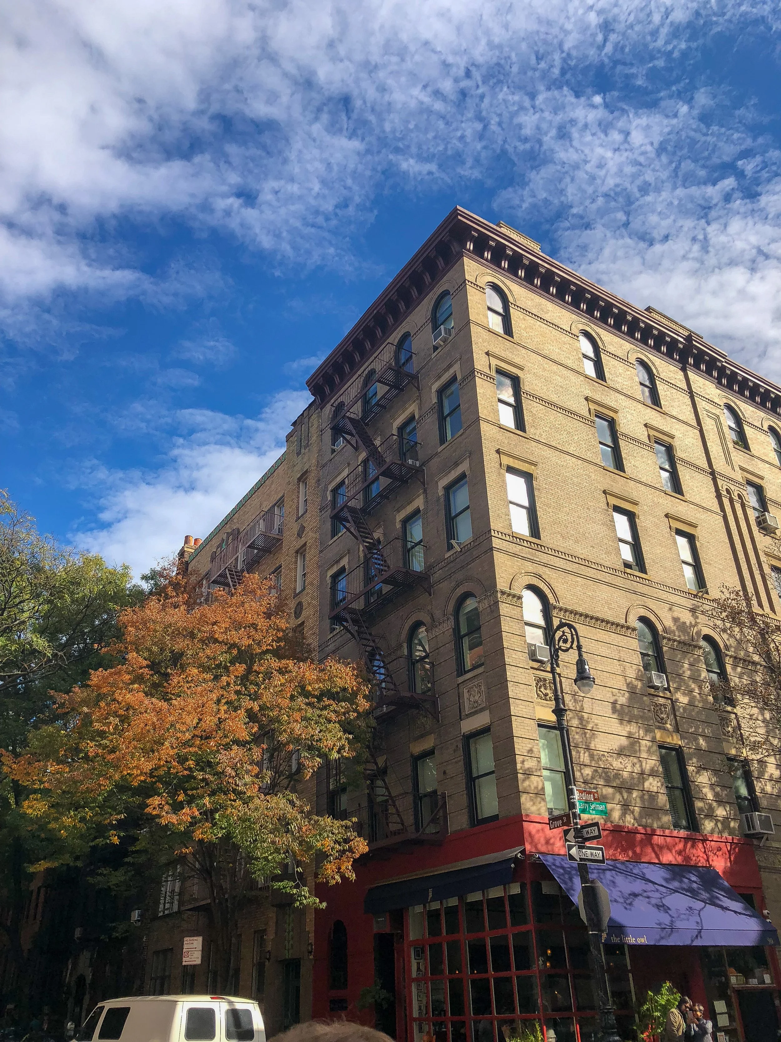  The outside view of the FRIENDS apartment 