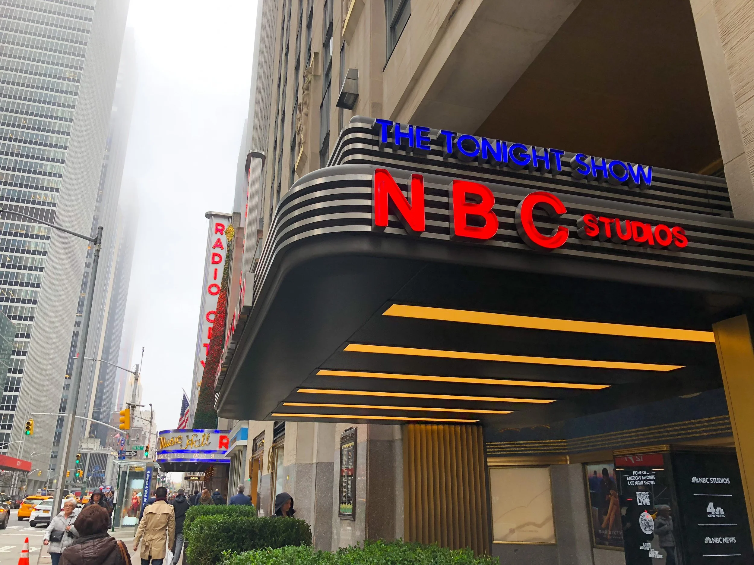  The entrance to 30 Rockefeller Center 