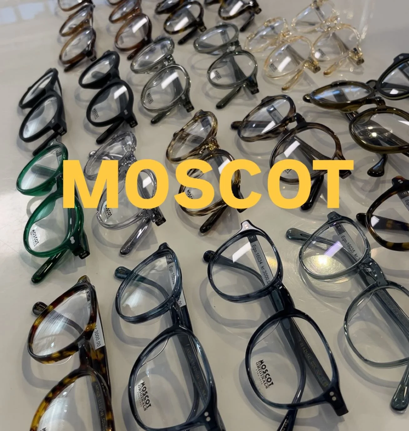 👓S&aring; fik vi fyldt op p&aring; MOSCOT👓
Vi manglede model Miltzen ogs&aring; er der ogs&aring; kommet nye farver og st&oslash;rrelser i andre modeller👓👓👓

@moscotnyc #moscot #ikonisk #klassisk #briller #v&aelig;rl&oslash;se #fures&oslash; #lo