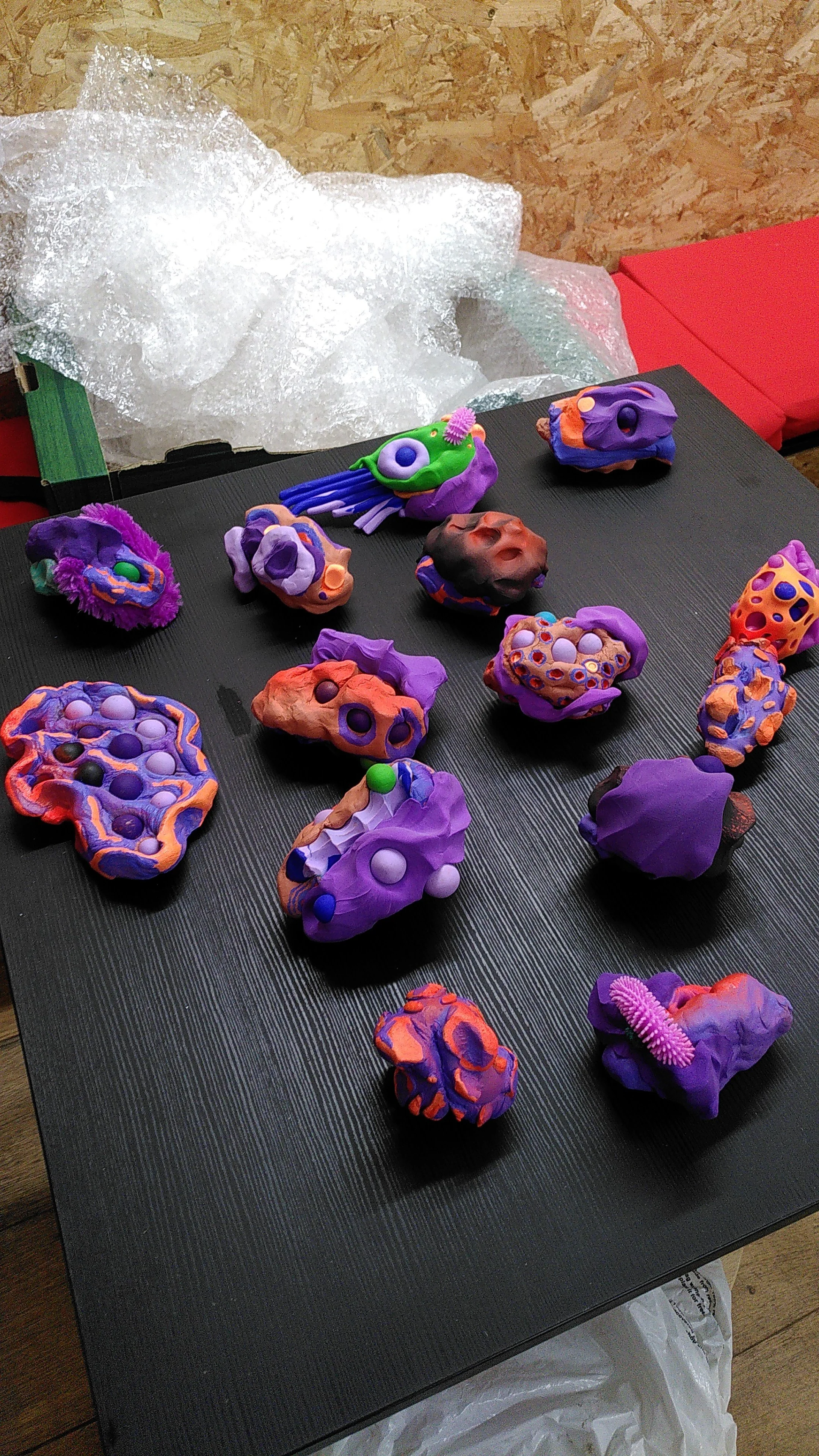 Sculpture for HOLD-RELEASE waiting to be 3D scanned at Form Capture (2024) Katriona Beales