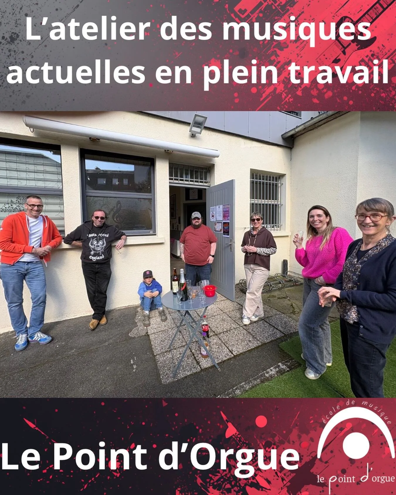 Voici une partie des musiciens en plein travail de l&rsquo;atelier des musiques actuelles.
#lepointdorguesaumur #music #saumur #ecoledemusiquesaumur #lepointdorgue