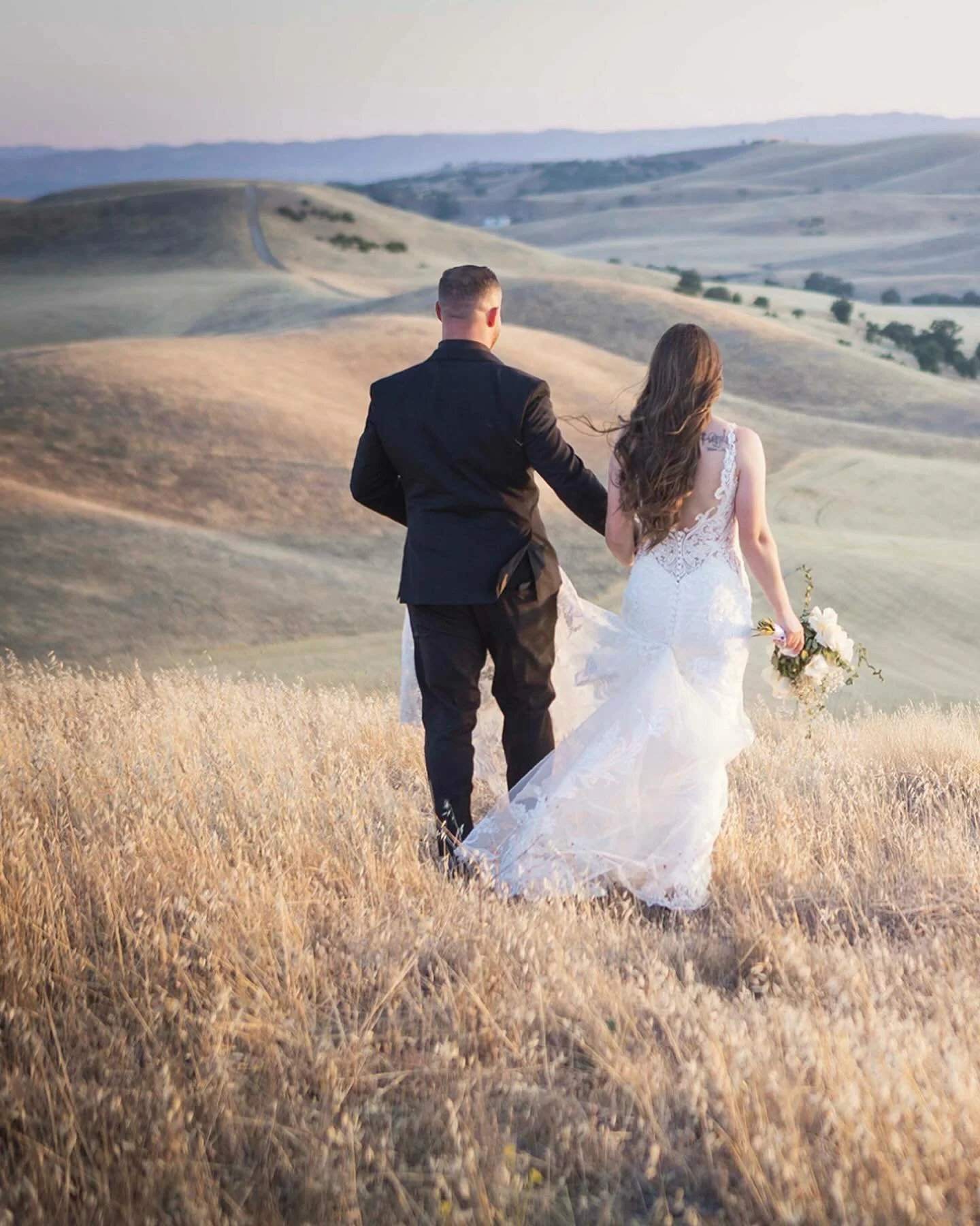 Just a few last images of some of the sweetest moments from Amanda and Bradley&rsquo;s perfect wedding day. ✨ 

📸@allmystarsphoto

Venue &amp; Coordination: @almond_springs
Associate Photographer: @clair_images 
videography: @landon_packeco
Catering