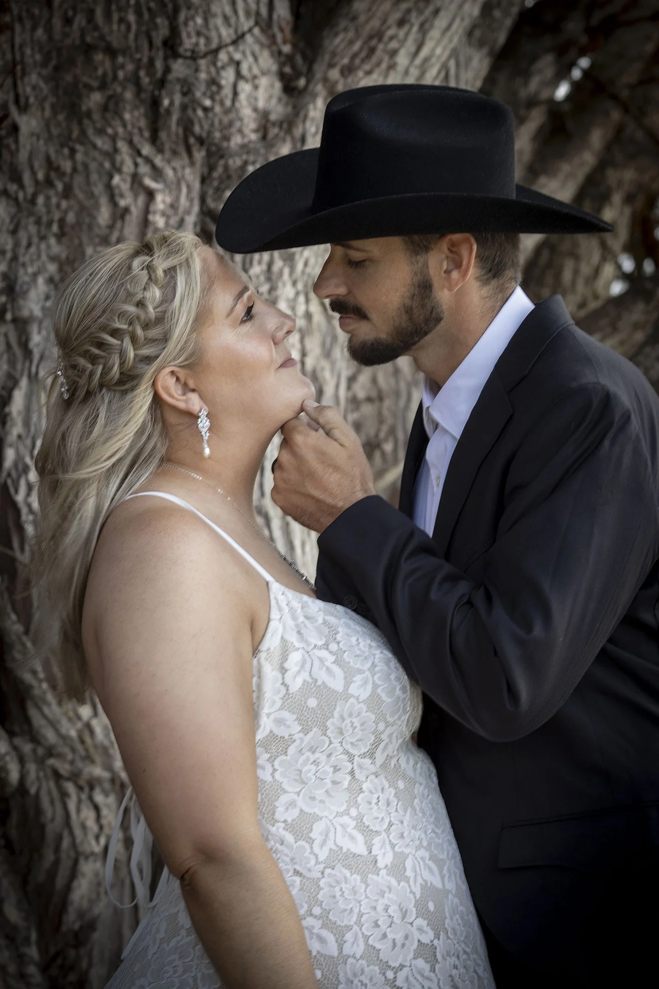 Central Coast California intimate wedding couple portraits by the bay
