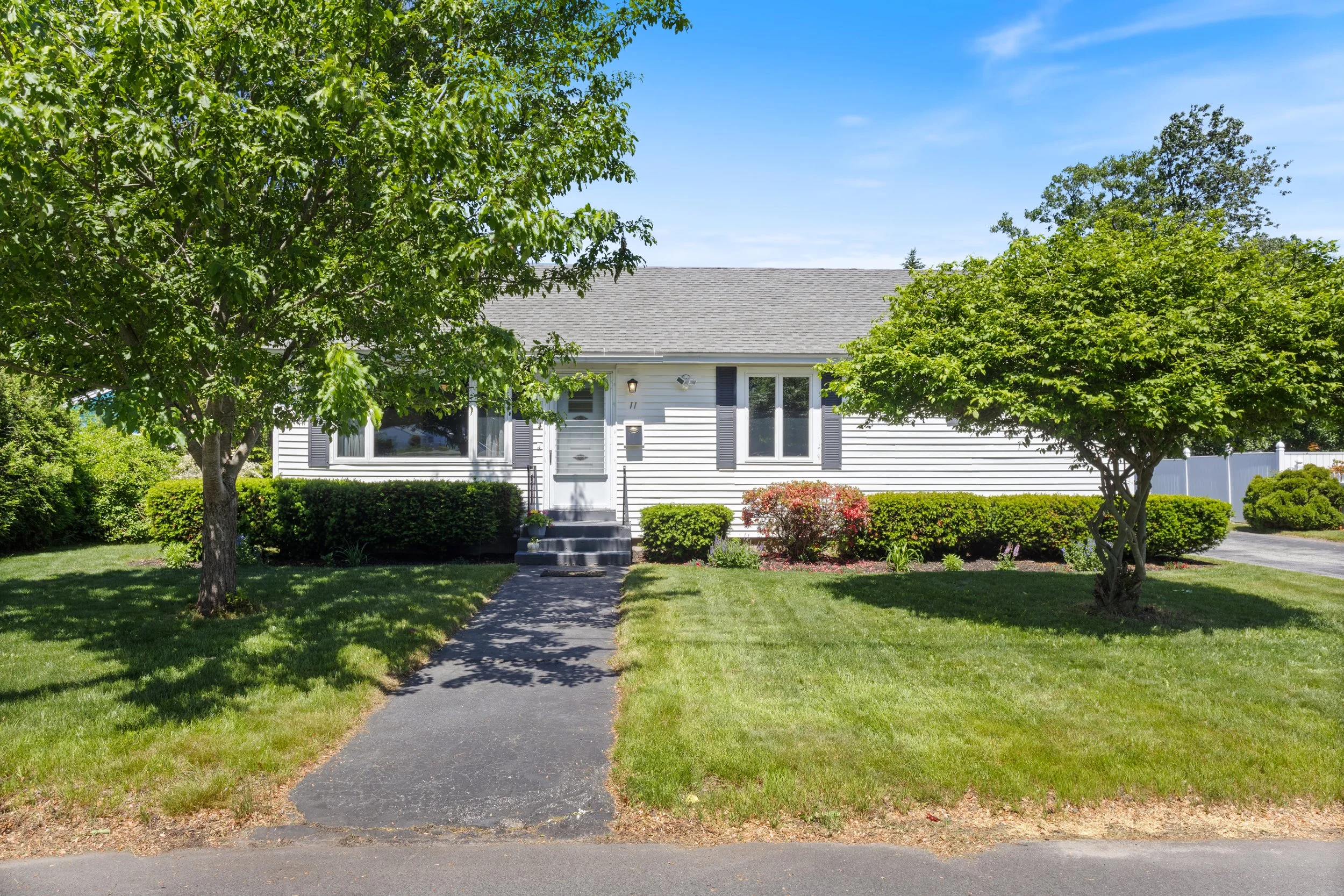 11_Southgate_Ave_002.jpg