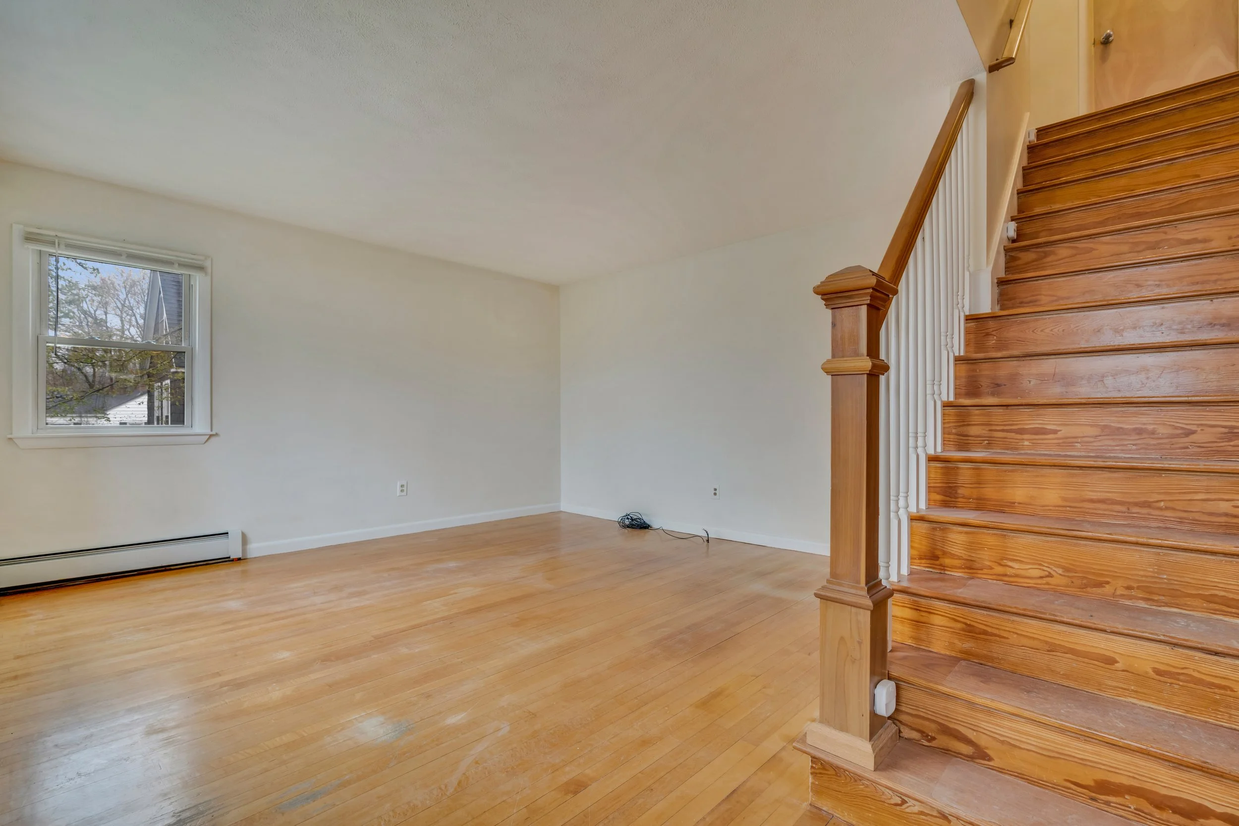 Livingroom2.jpg
