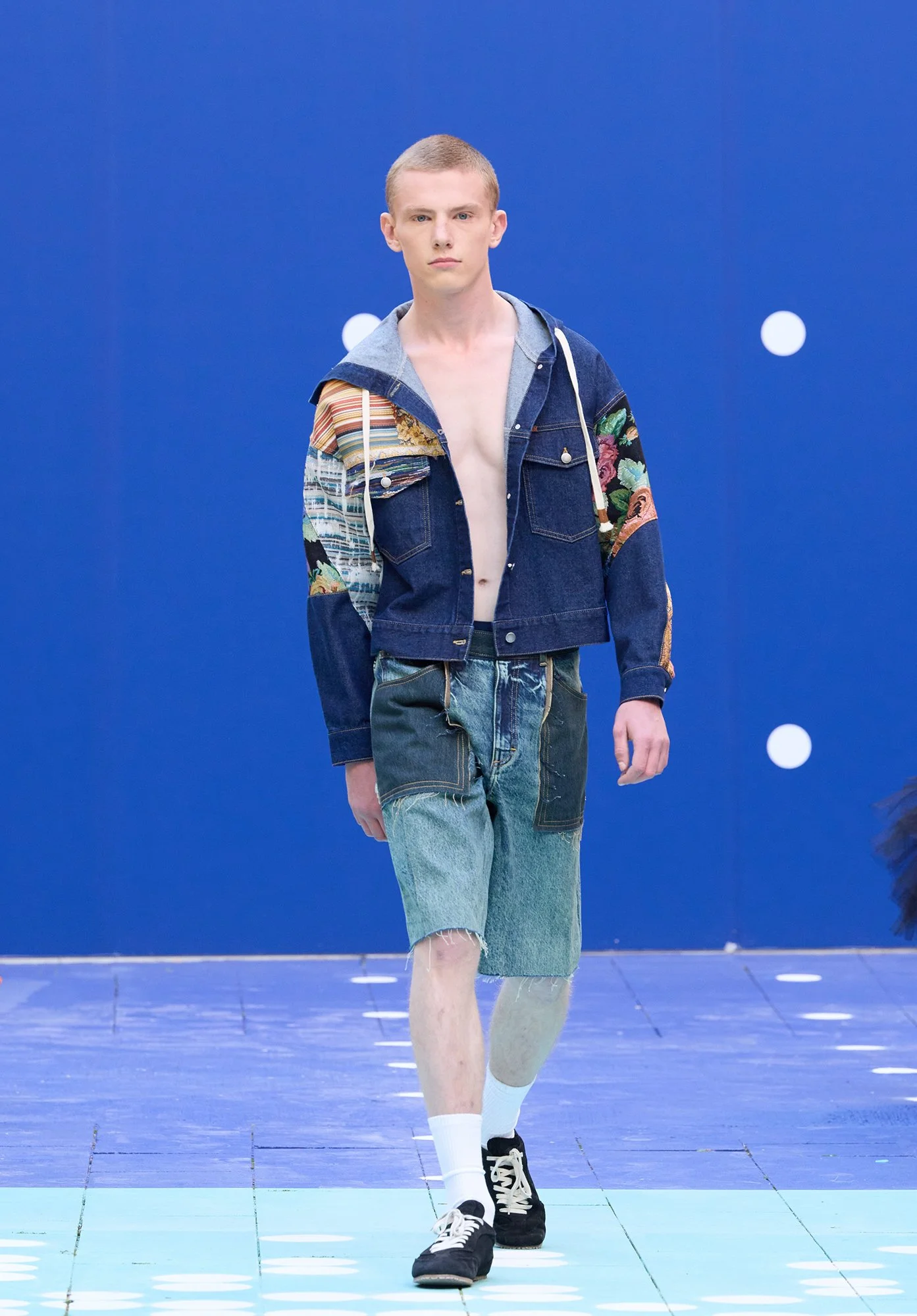 Look_29.jpg