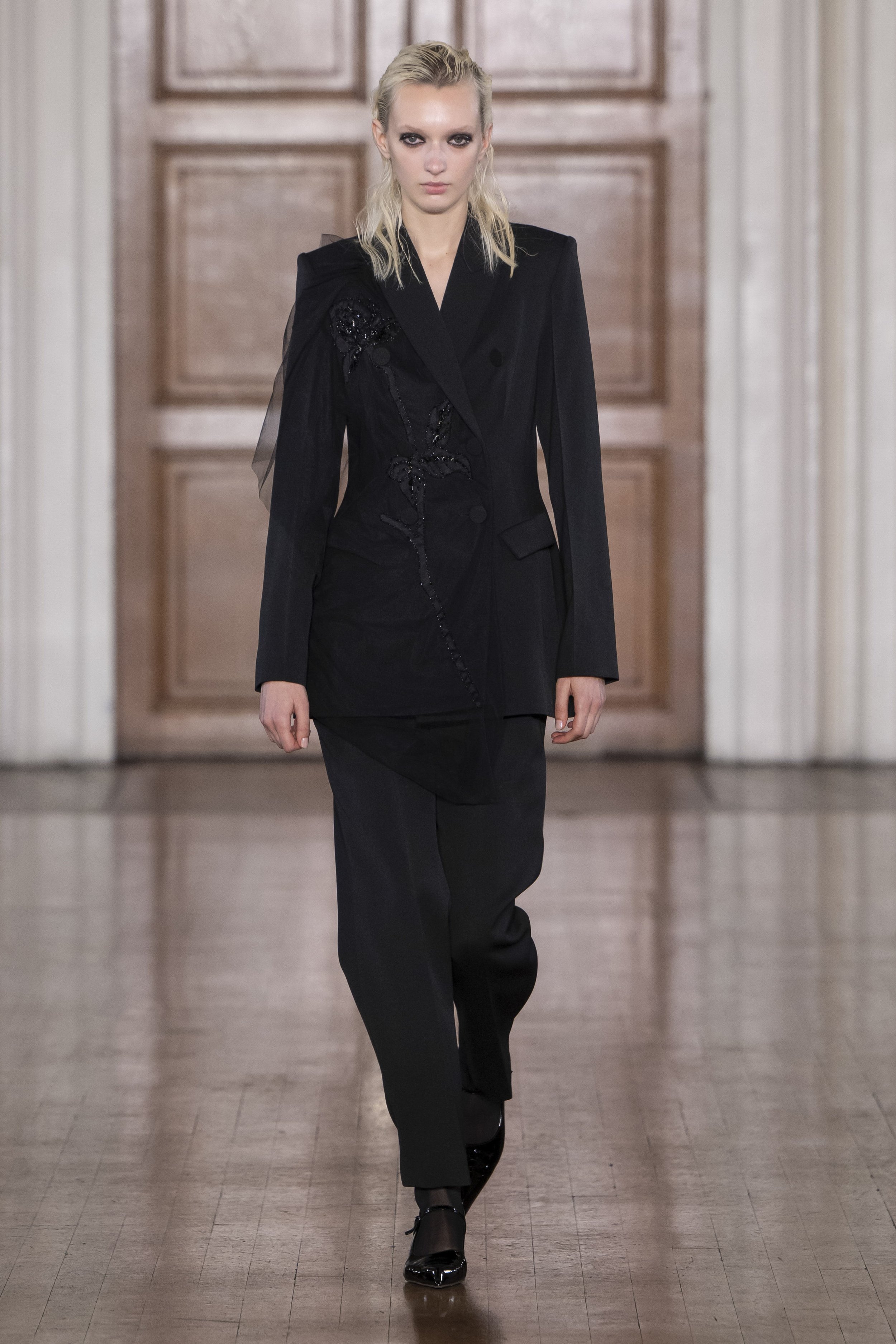 HUISHAN ZHANG - Look 2.jpg