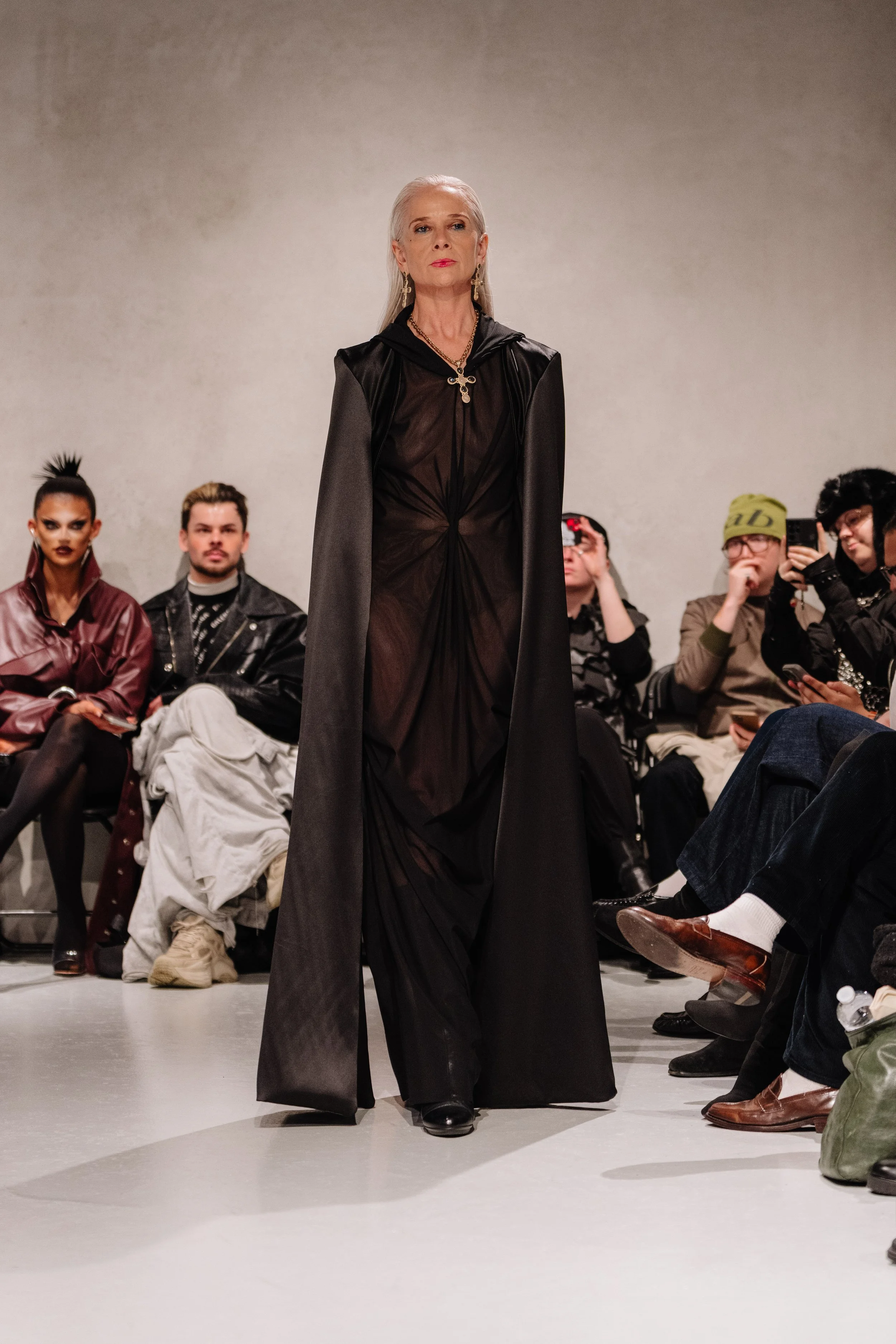 Poet-Lab_AW26_Runway1_by_ MarcusHartelt_for_LFW_10.jpg