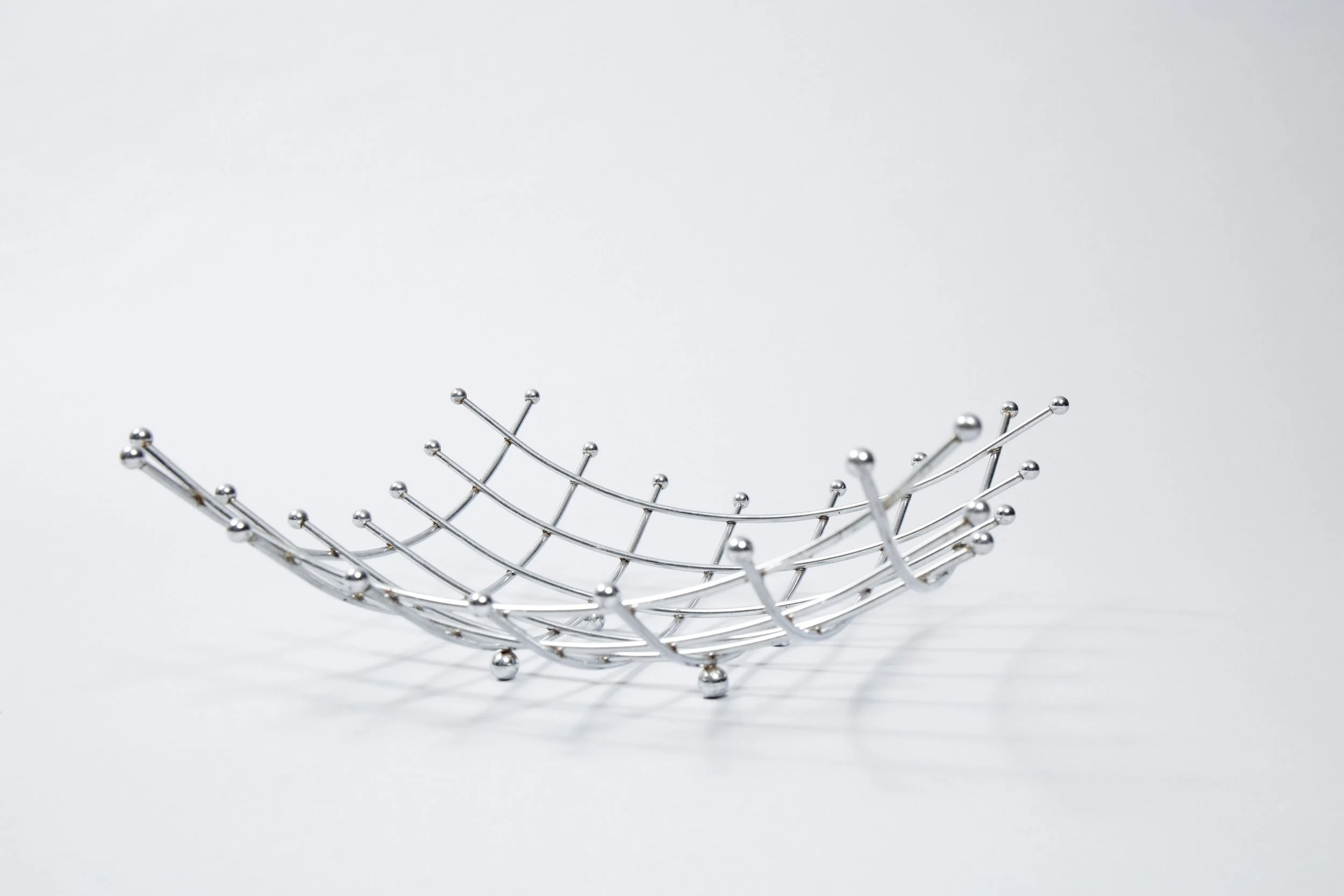 1980s metal fruit basket