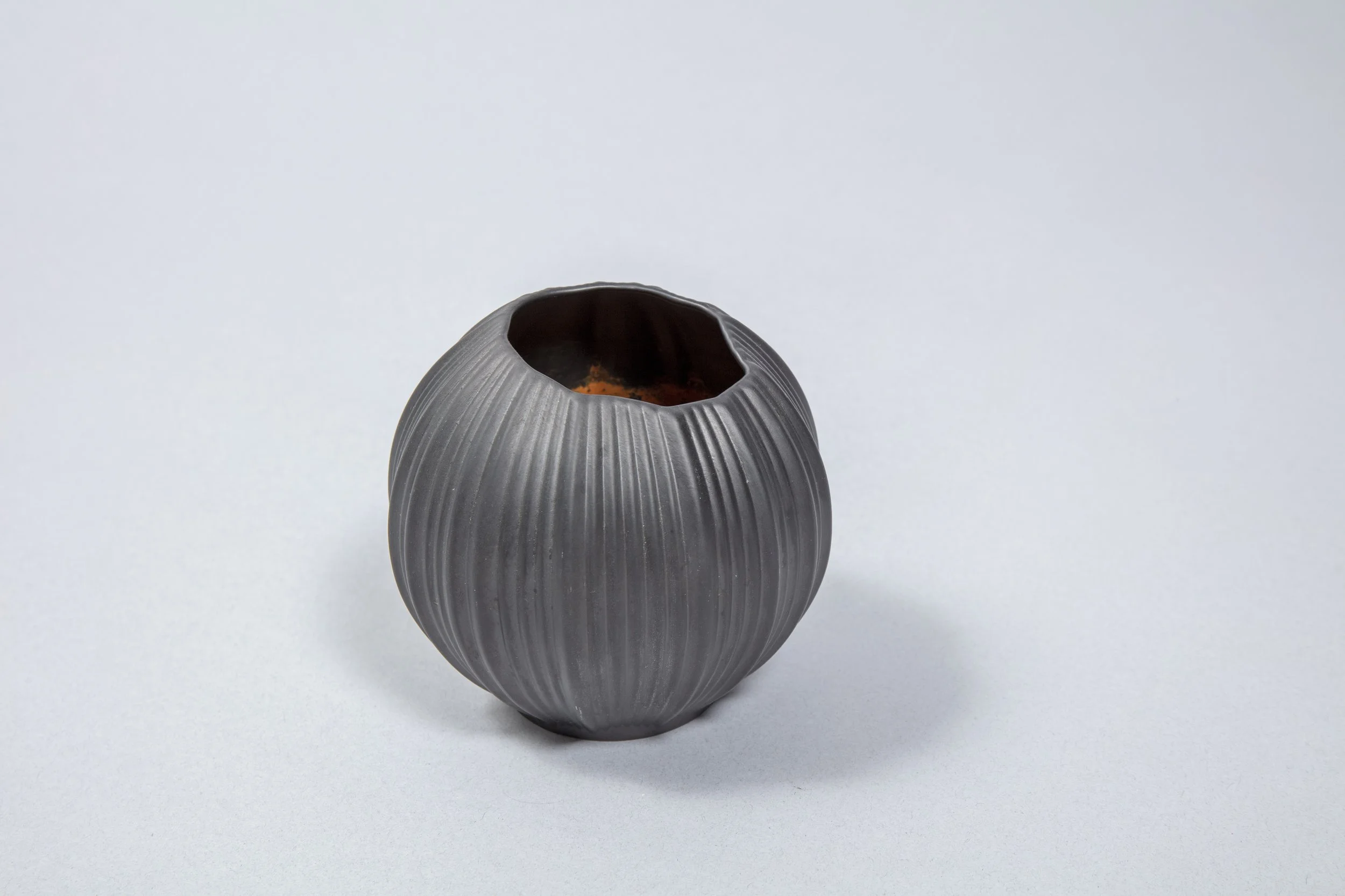 German ceramic vase (Kaiser)