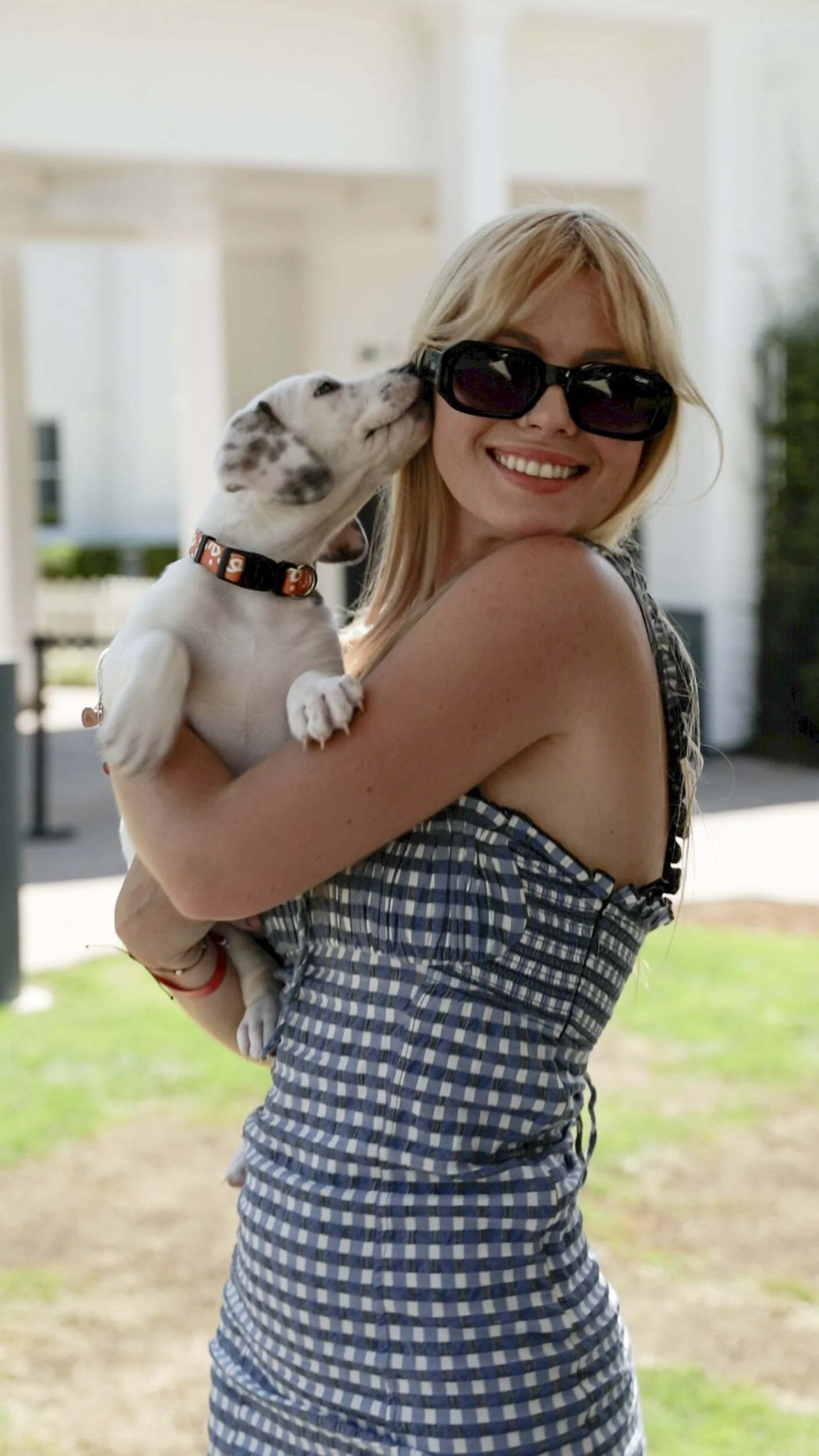 SabrincaCarpenter_Frames-22.JPG