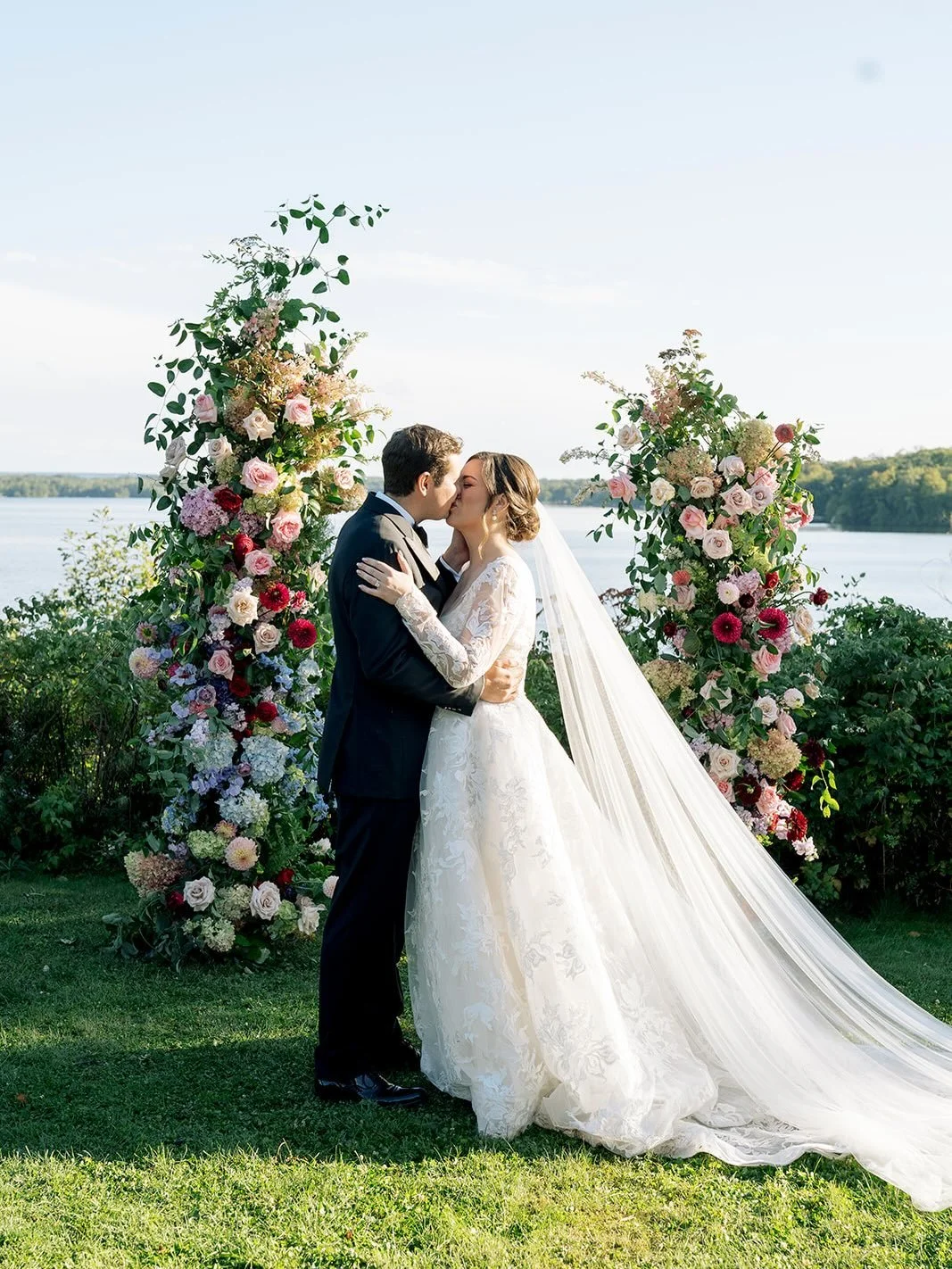 The dreamiest color palette based on an impressionist painting the couple loves. A reminder that inspiration can come from anywhere - art, music, natural surroundings, your favorite sweater, a sunset you saw once. We love when couples think creativel